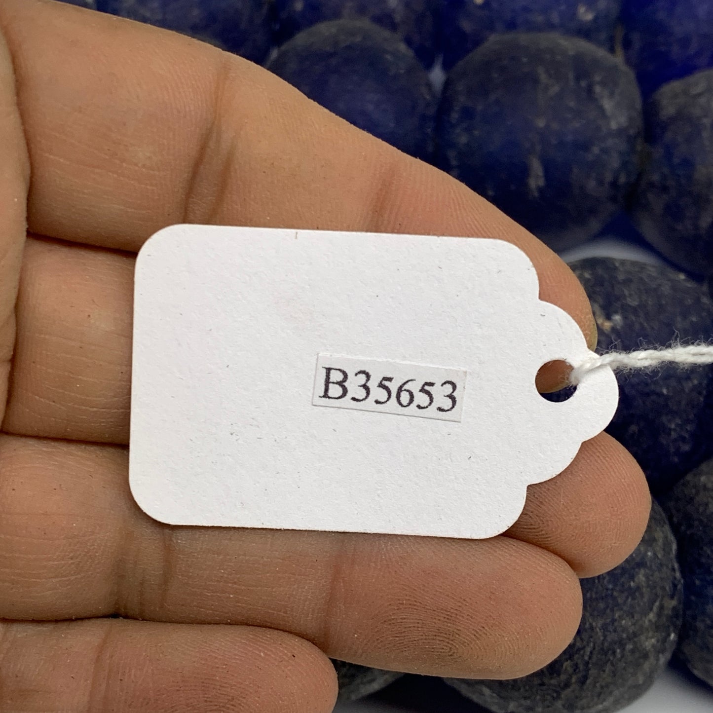 1.89 lbs, 24mm-26mm, 1 Strand, 24 beads, Blue Round Sea Glass Beads , B35653