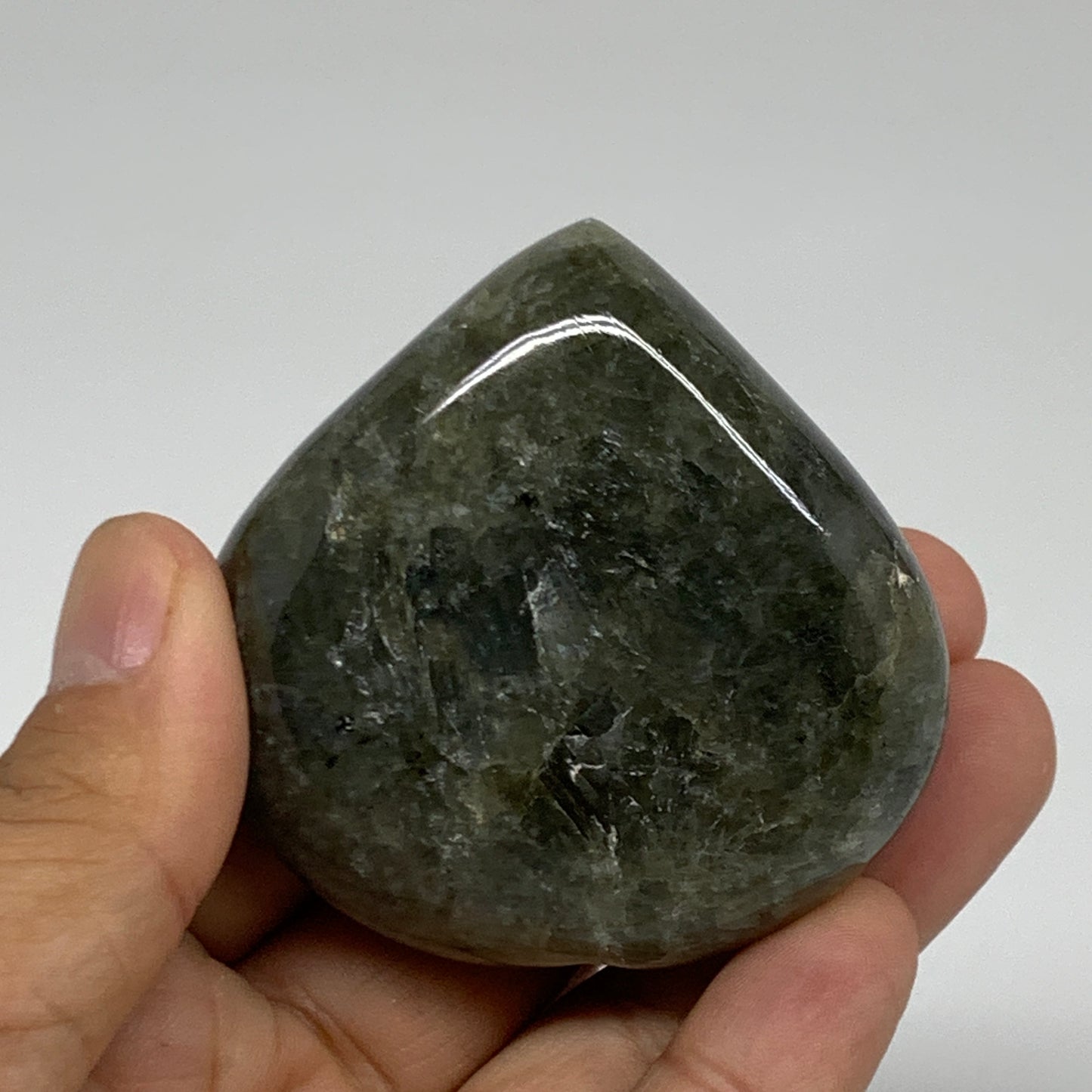 117g, 2.3"x2.3"x0.9", Natural Labradorite Heart Polished Crystal, B34936