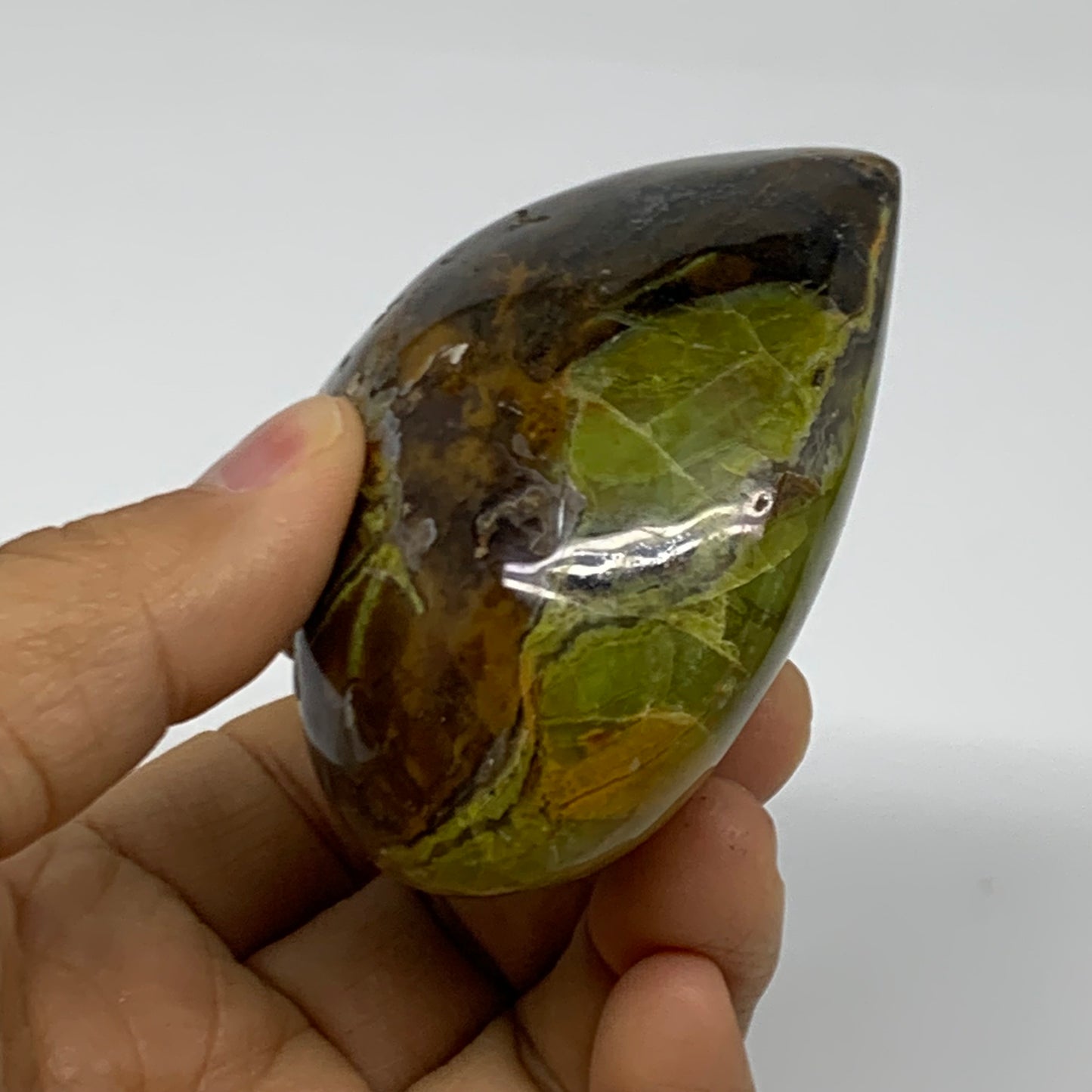 0.45 lbs, 2.6"x2.9"x1.4", Green Opal Heart Polished Gemstone Crystal, B37984