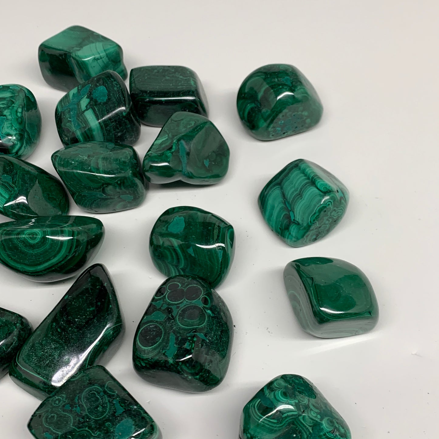 1pcs, 1.2"-1.8", Natural Malachite Tumbled Polished Gemstone, B32843