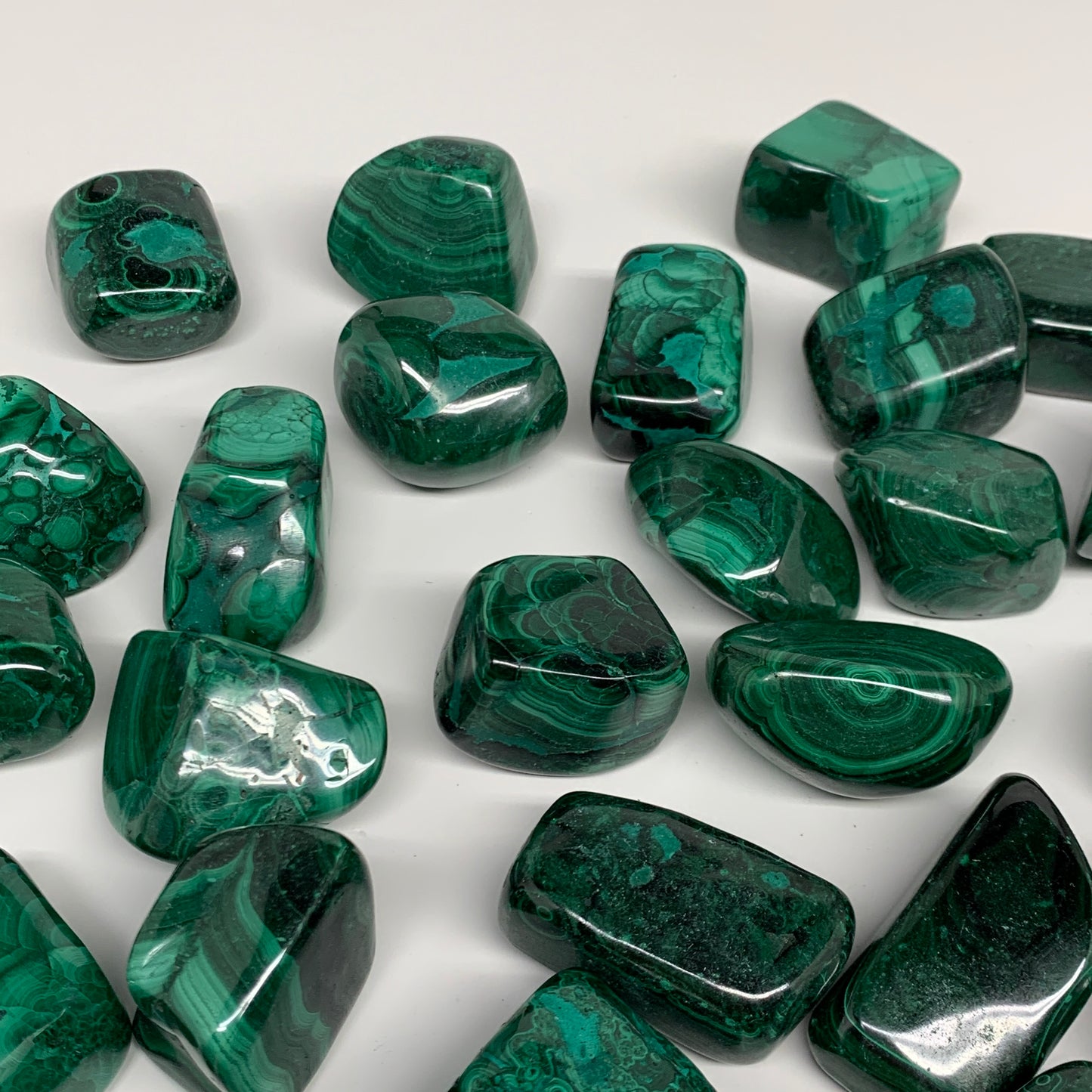 1pcs, 1.2"-1.8", Natural Malachite Tumbled Polished Gemstone, B32843