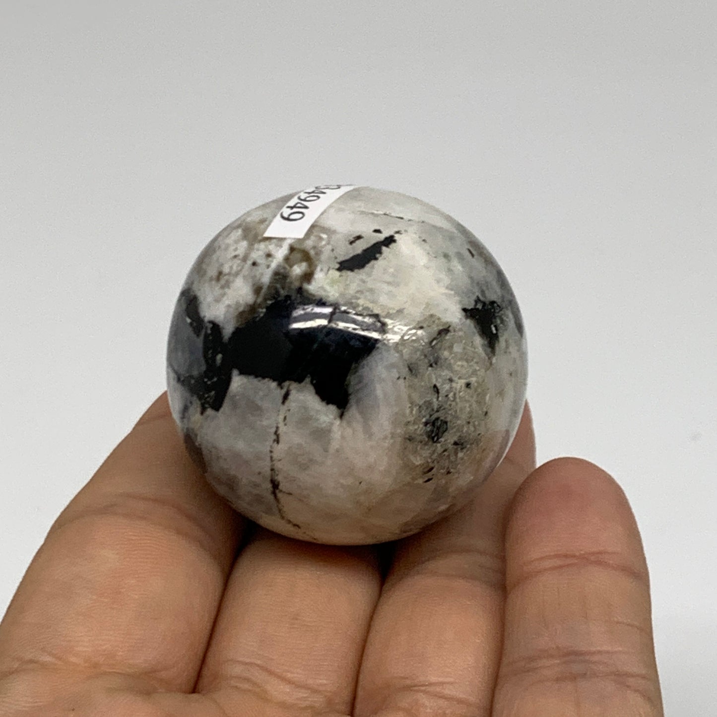 81.7g, 1.5"(39mm), Natural Rainbow Moonstone Sphere Ball Gemstone, B34949