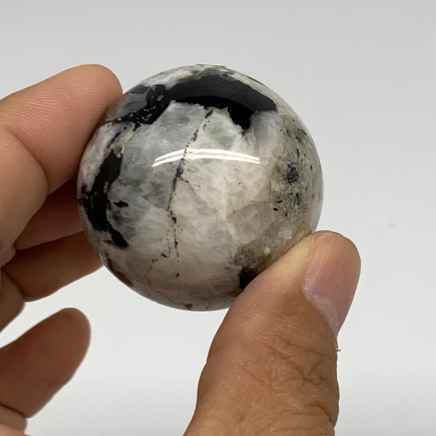 81.7g, 1.5"(39mm), Natural Rainbow Moonstone Sphere Ball Gemstone, B34949