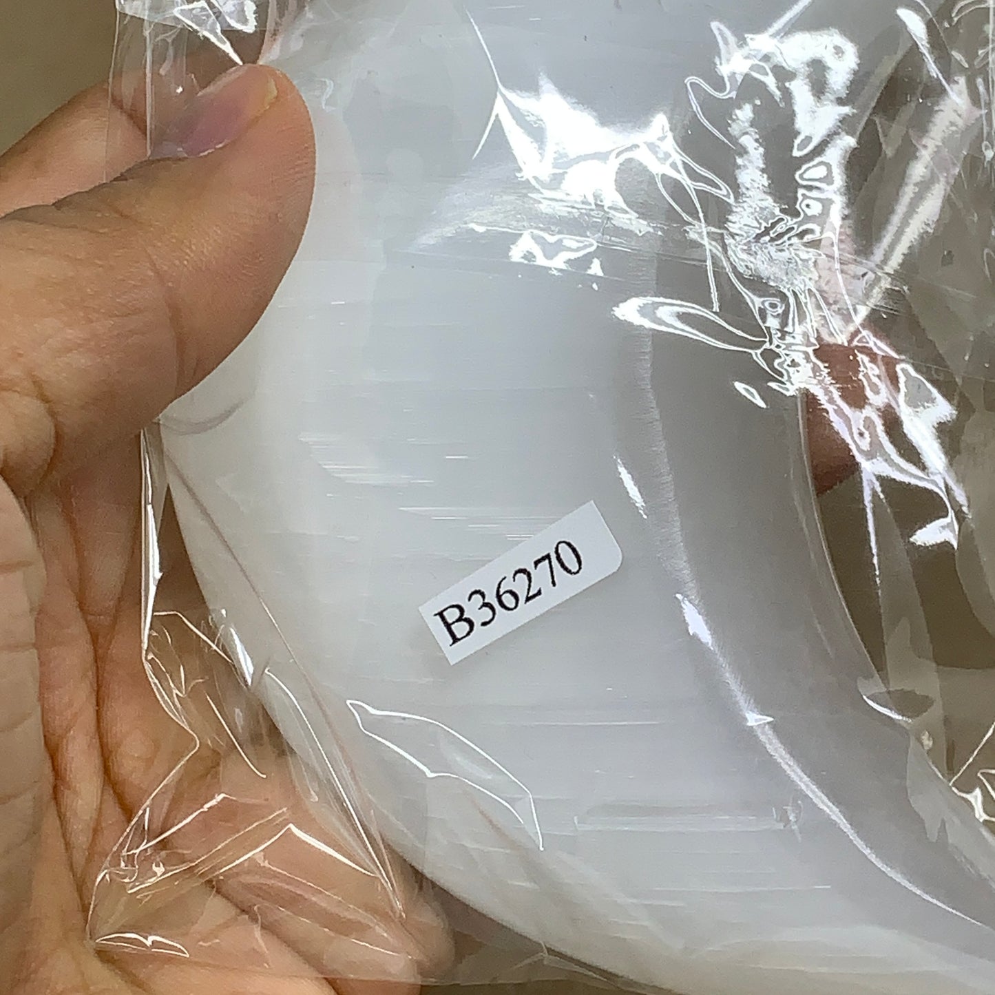 244g, 4.4"x2.2"x1", Selenite Crescent Moon Crystal (Satin Spar), B36270