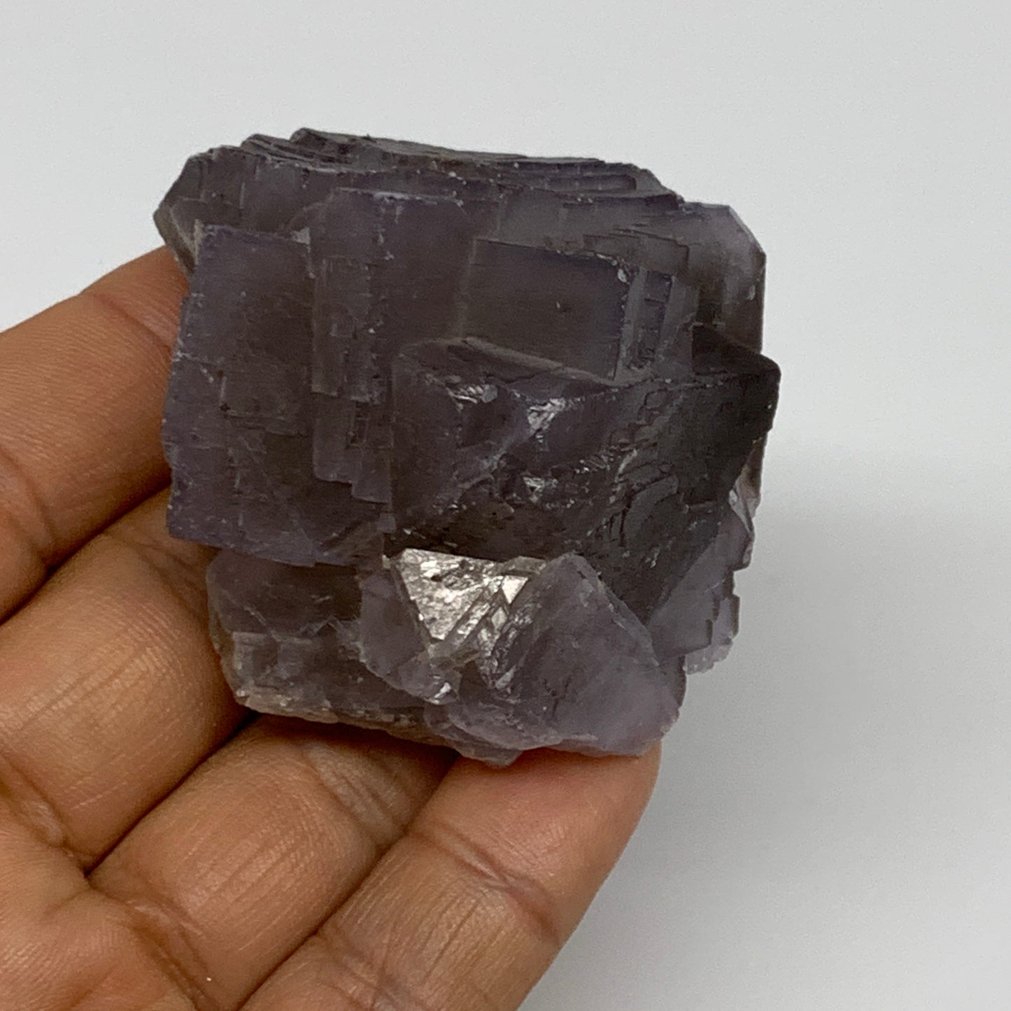 116.1g,2.2"x1.8"x1.3.",Purple Fluorite Crystal Mineral Specimen @Pakistan,B27723