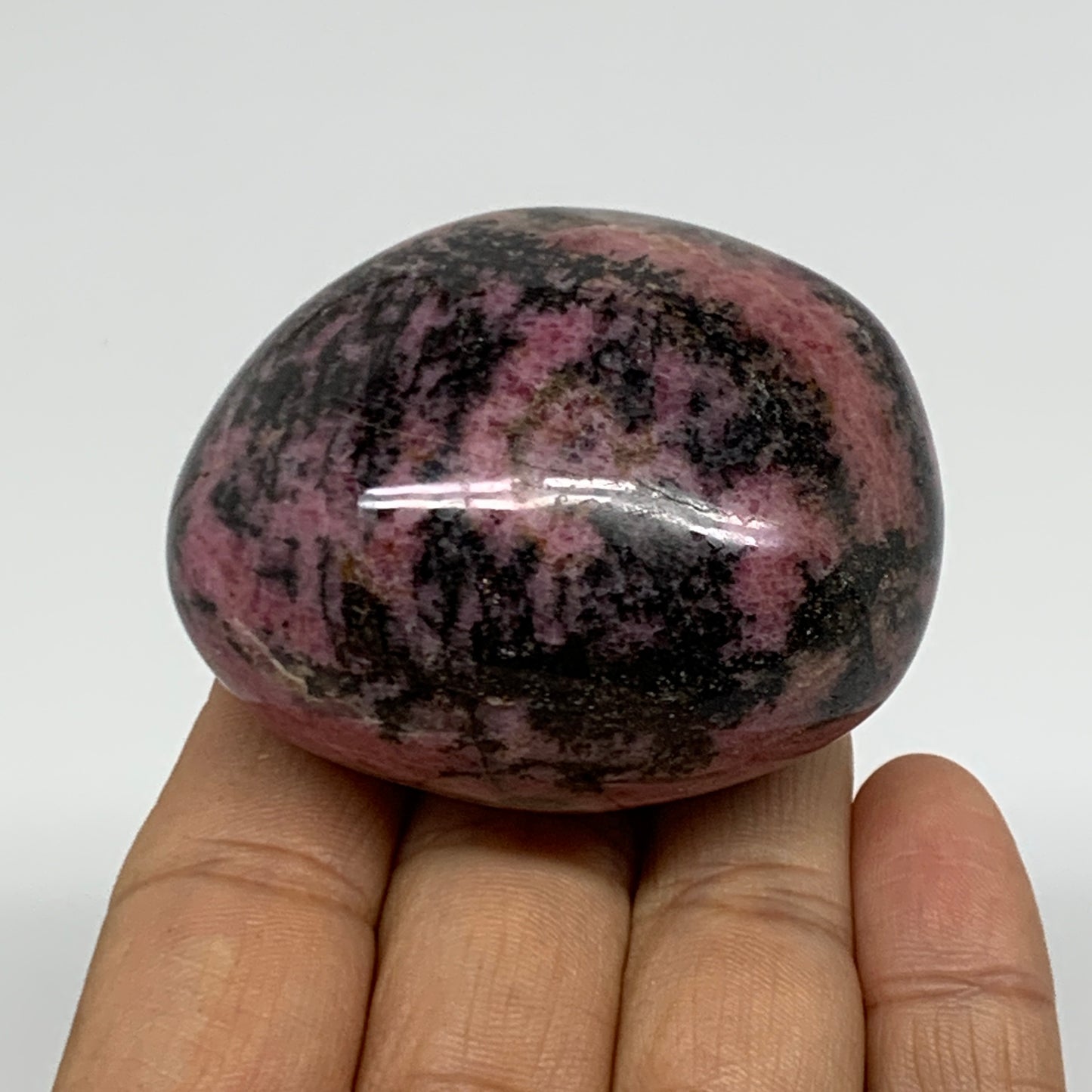 163g, 2.2"x1.8"x1.3", Rhodonite Palm-Stone Polished Reiki @Madagascar,B37188