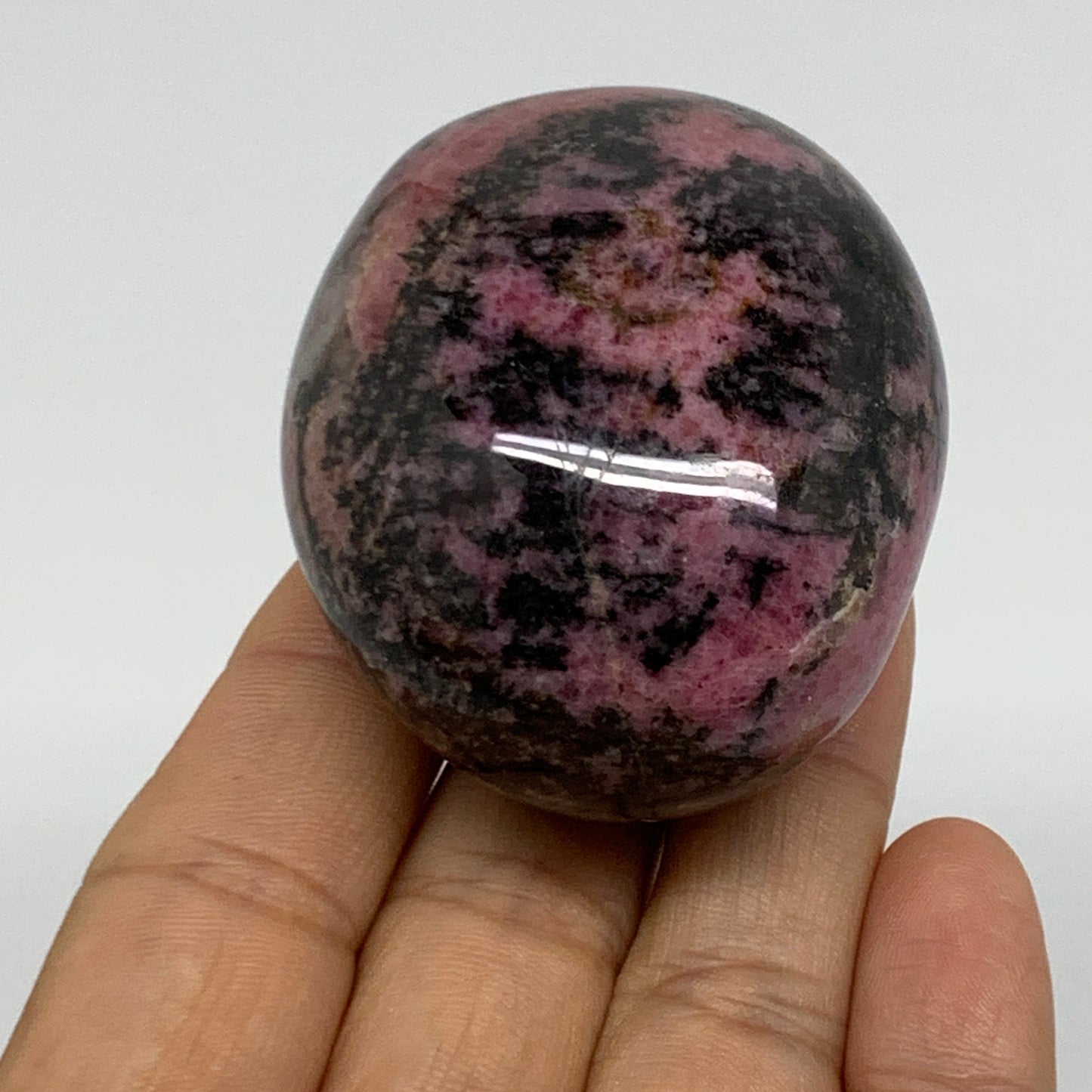 163g, 2.2"x1.8"x1.3", Rhodonite Palm-Stone Polished Reiki @Madagascar,B37188