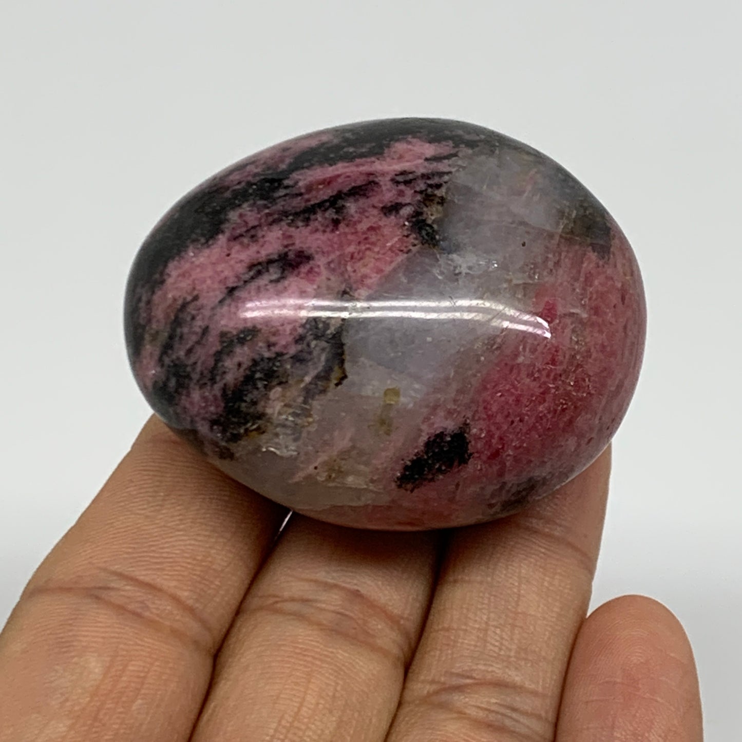 107.3g, 2"x1.7"x1.1", Rhodonite Palm-Stone Polished Reiki @Madagascar,B37190