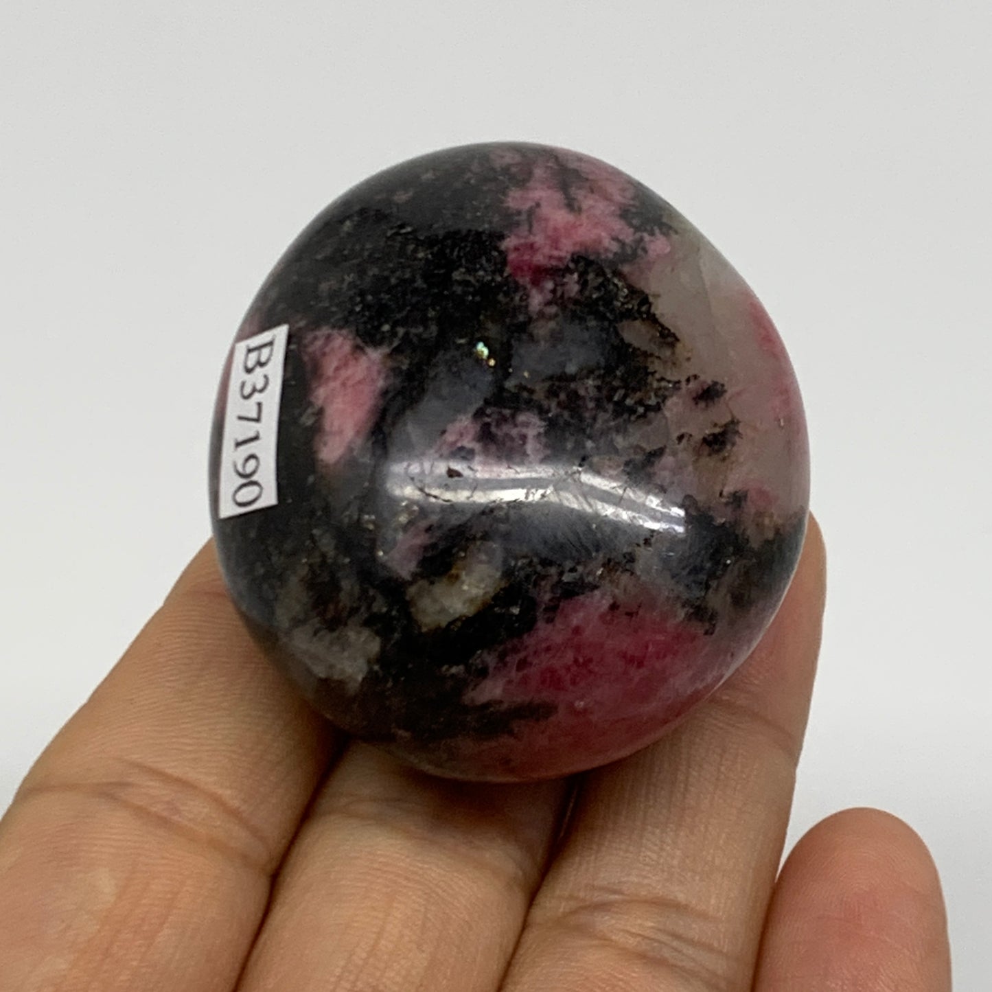 107.3g, 2"x1.7"x1.1", Rhodonite Palm-Stone Polished Reiki @Madagascar,B37190