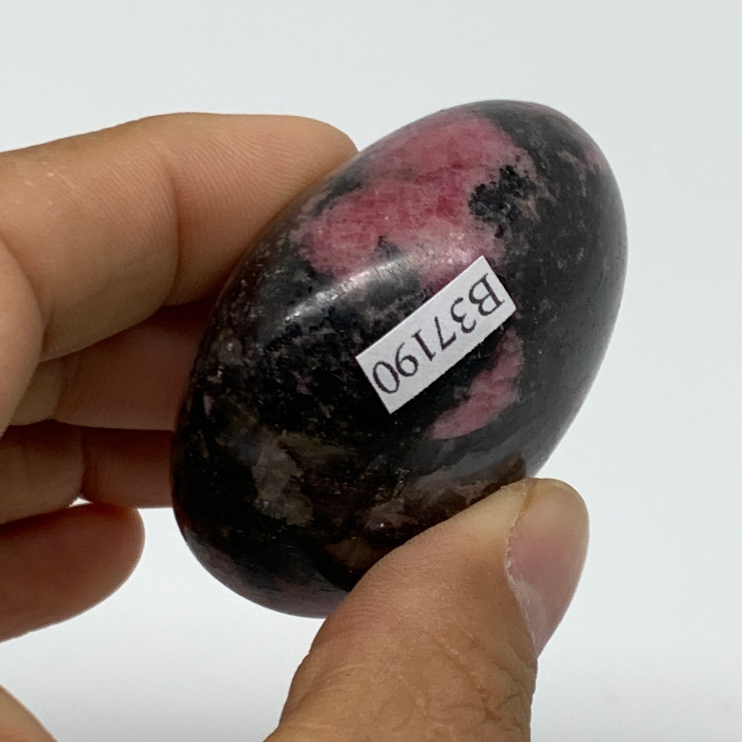 107.3g, 2"x1.7"x1.1", Rhodonite Palm-Stone Polished Reiki @Madagascar,B37190