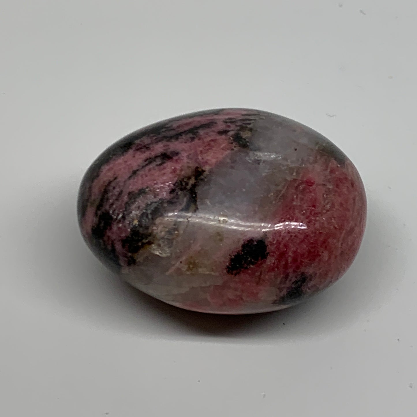 107.3g, 2"x1.7"x1.1", Rhodonite Palm-Stone Polished Reiki @Madagascar,B37190