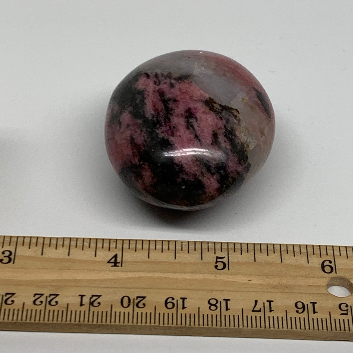 107.3g, 2"x1.7"x1.1", Rhodonite Palm-Stone Polished Reiki @Madagascar,B37190