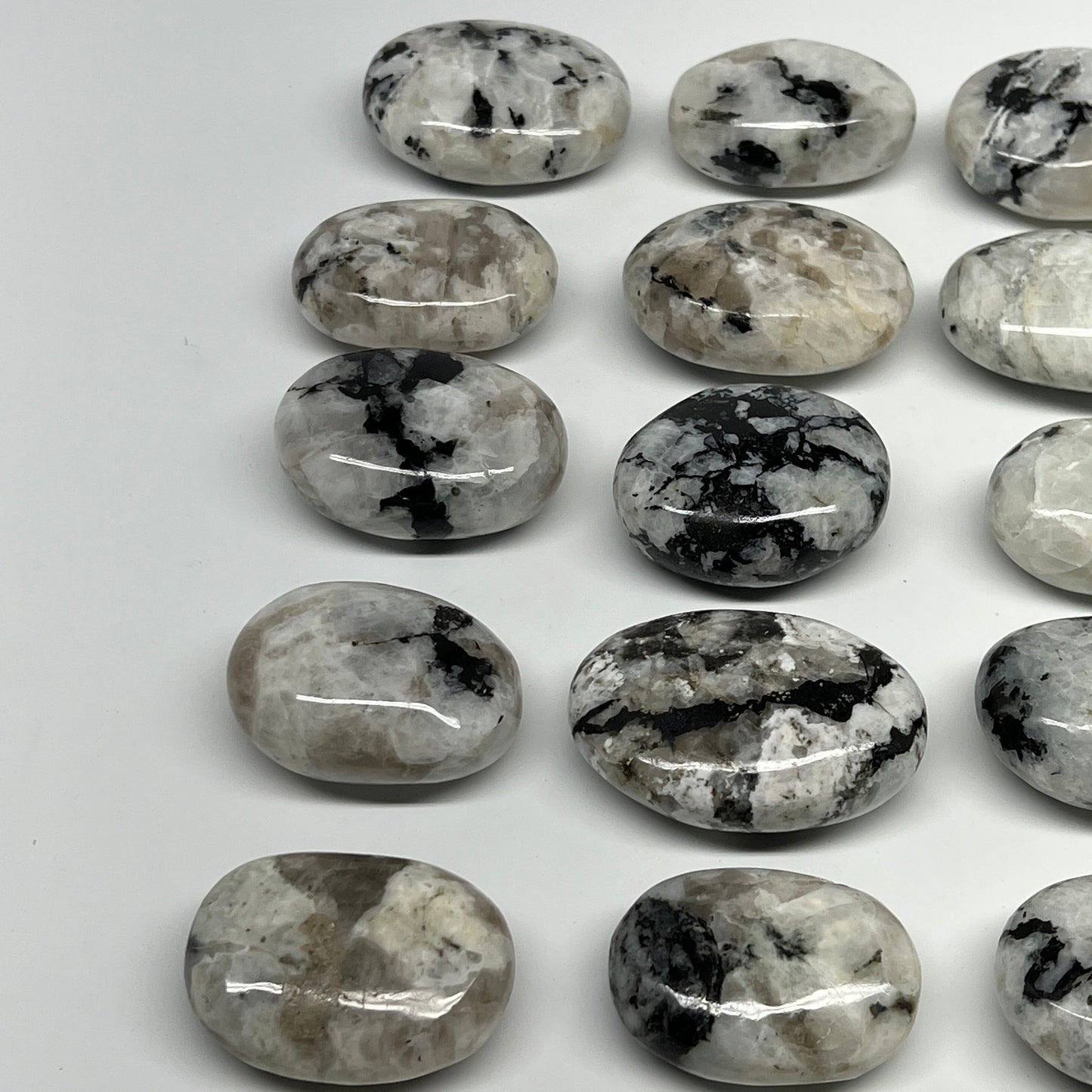 2.2 lb, 1.7"-2.2", 16 pcs, Rainbow Moonstone Palm-Stone Polished Crystal,B21345