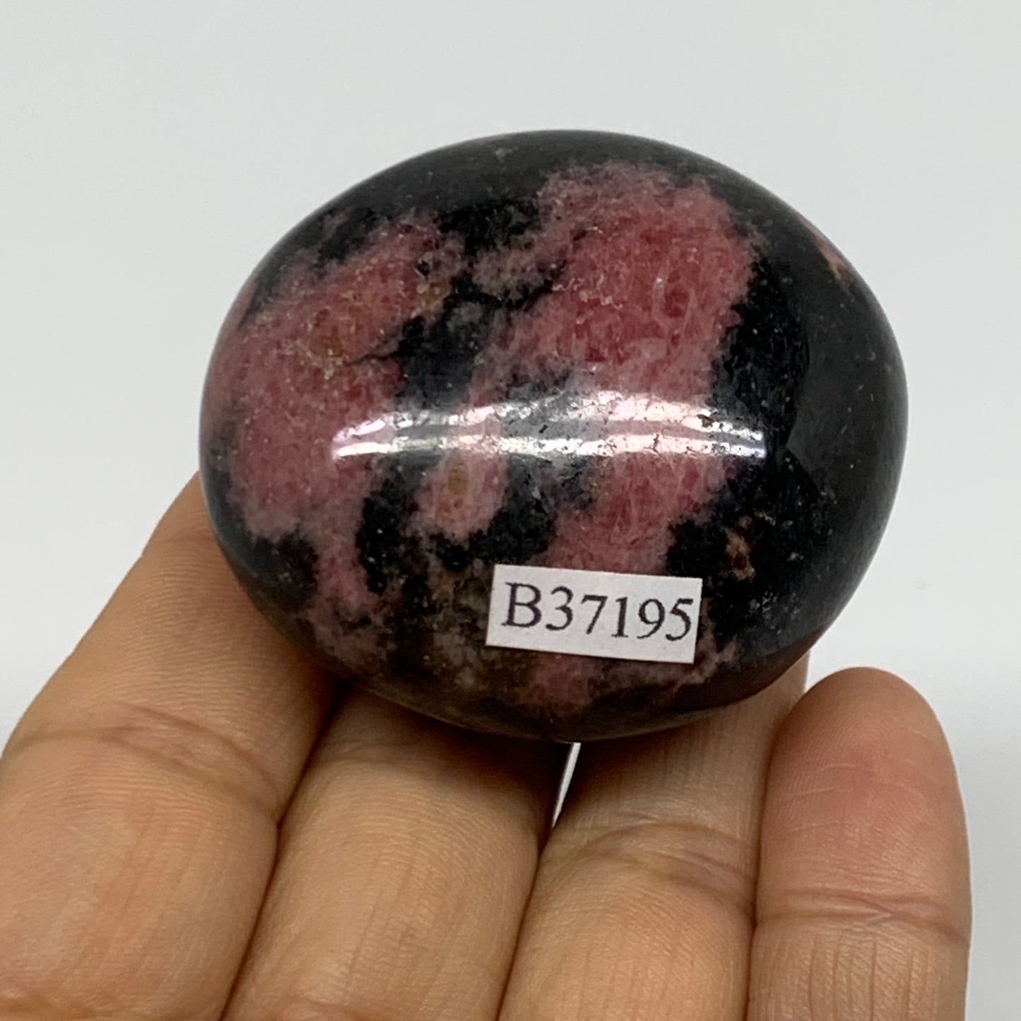 122g, 1.9"x1.8"x1.1", Rhodonite Palm-Stone Polished Reiki @Madagascar,B37195
