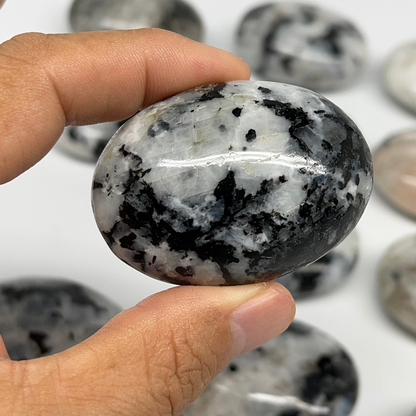 2.2 lb, 2"-2.4", 14 pcs, Rainbow Moonstone Palm-Stone Polished Crystal, B21346