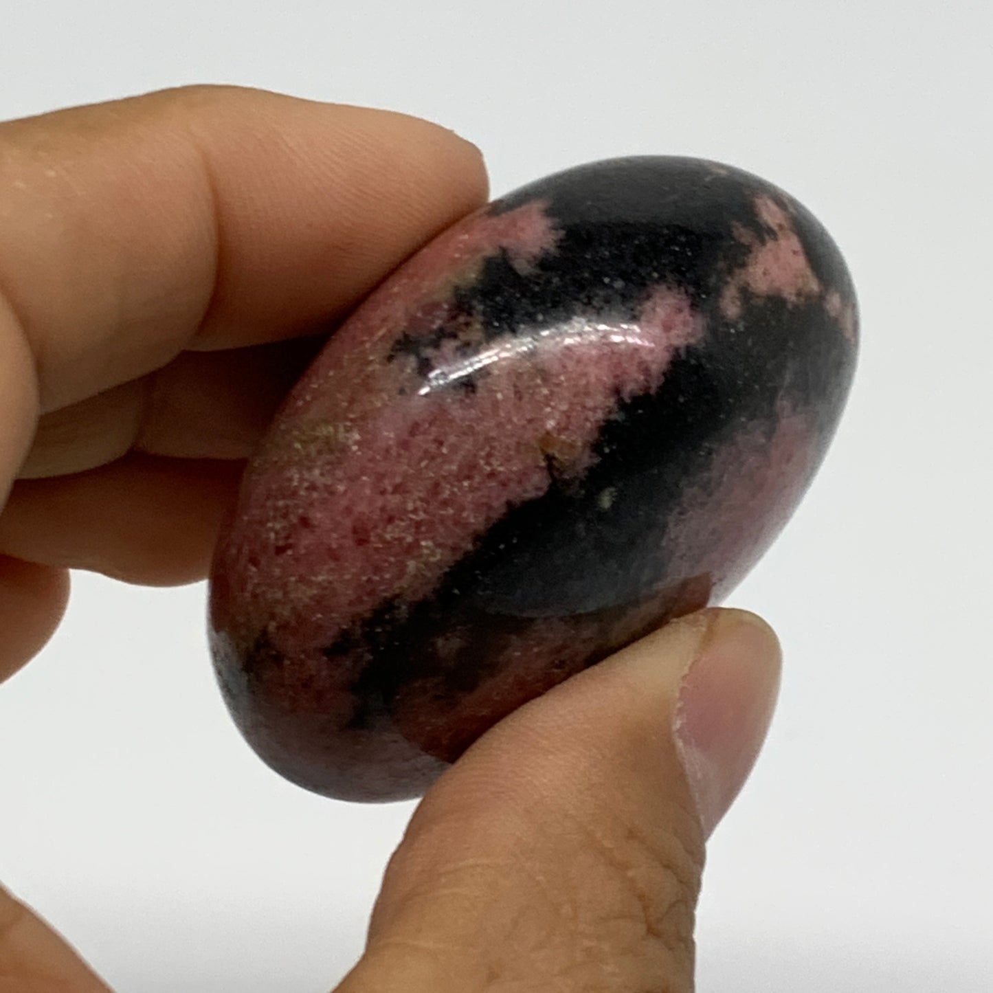 122g, 1.9"x1.8"x1.1", Rhodonite Palm-Stone Polished Reiki @Madagascar,B37195
