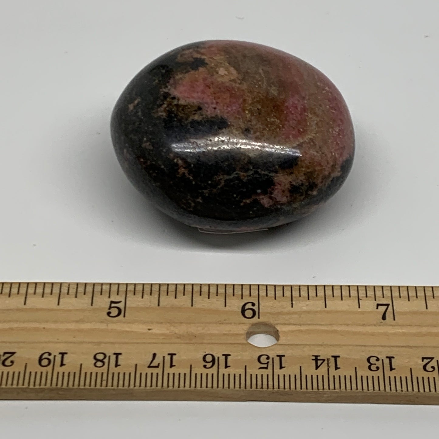122g, 1.9"x1.8"x1.1", Rhodonite Palm-Stone Polished Reiki @Madagascar,B37195