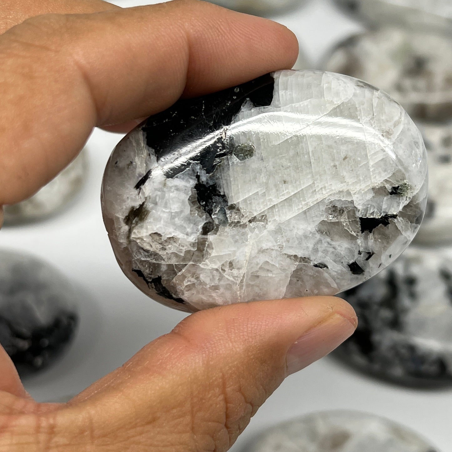 2.2 lb, 2"-2.3", 14 pcs, Rainbow Moonstone Palm-Stone Polished Crystal,B21350