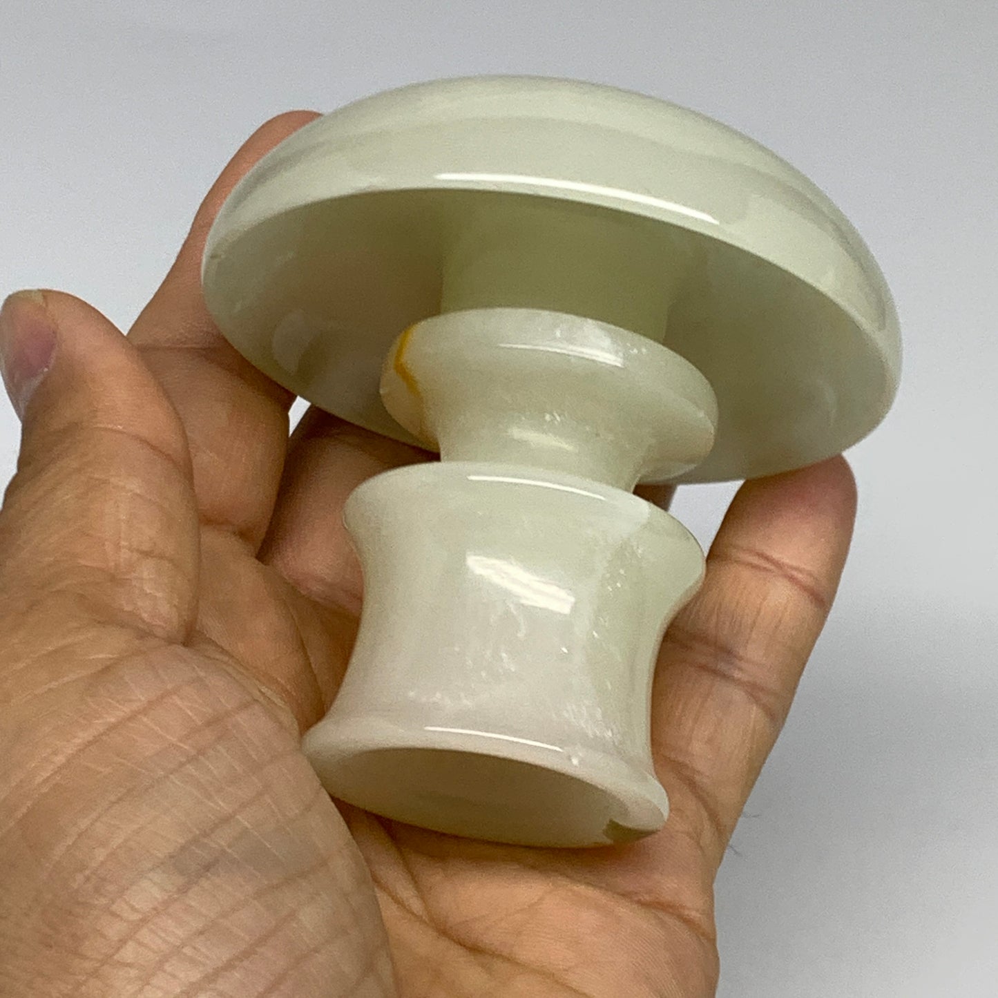 191g, 2.6"x1.4"x2.9", Natural Green Onyx Candle Holder Gemstone Hand Carved, B32