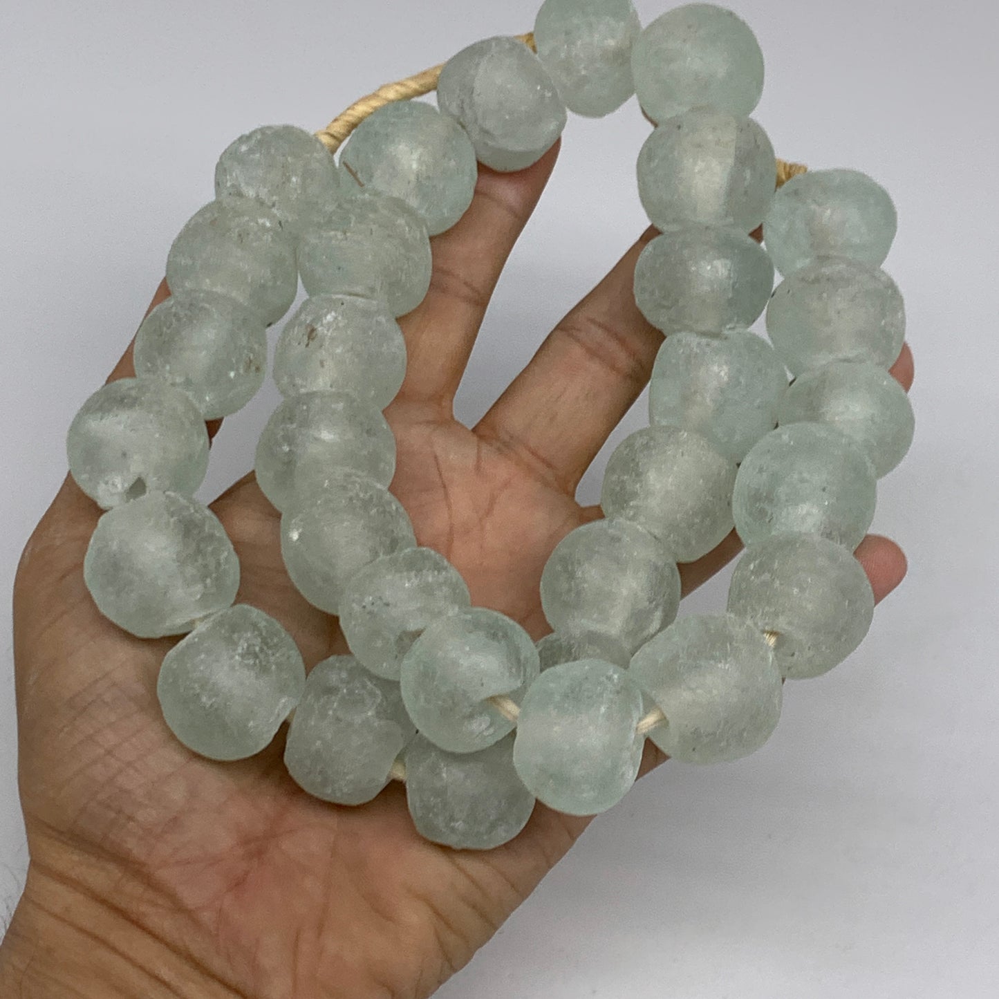 0.94 lbs, 15mm-21mm, 1 Strand, 31 beads, Green/Blue Sea Glass Beads, B35709