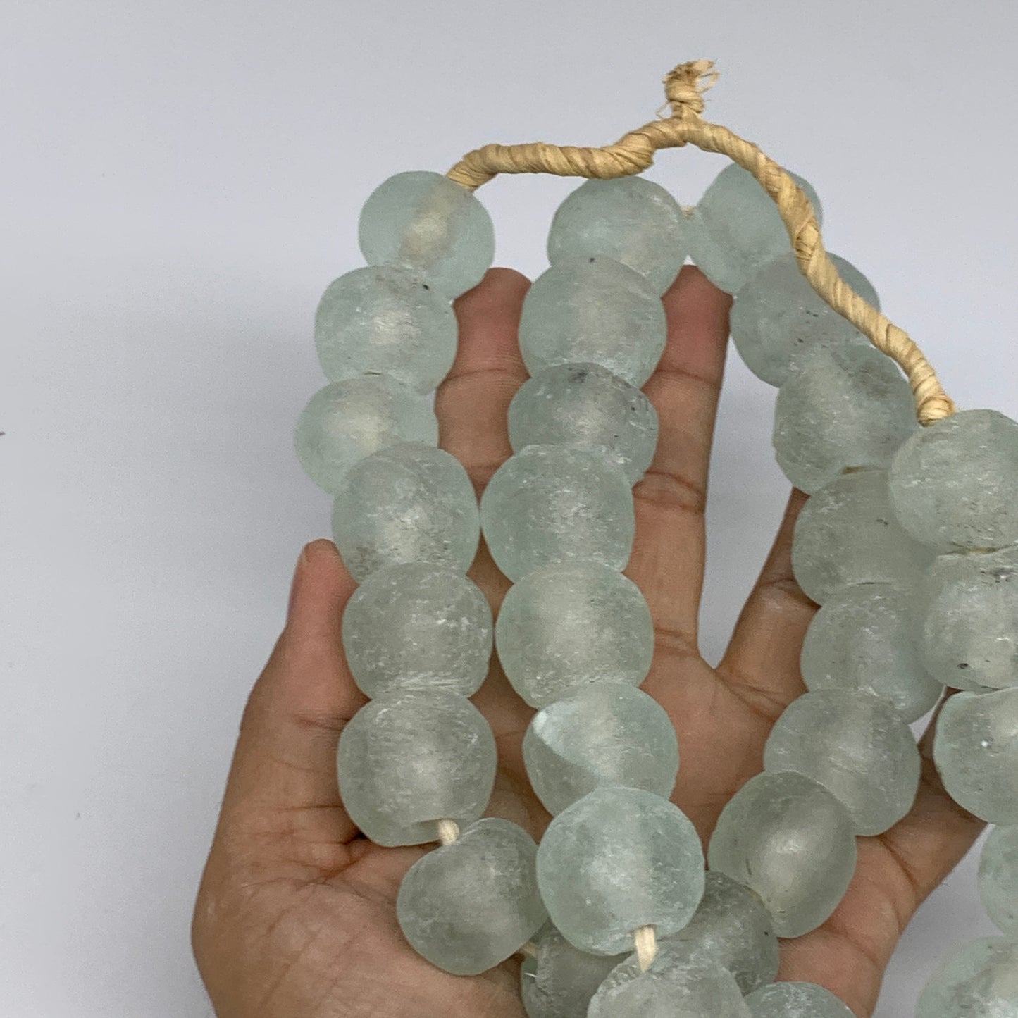 0.94 lbs, 15mm-21mm, 1 Strand, 31 beads, Green/Blue Sea Glass Beads, B35709