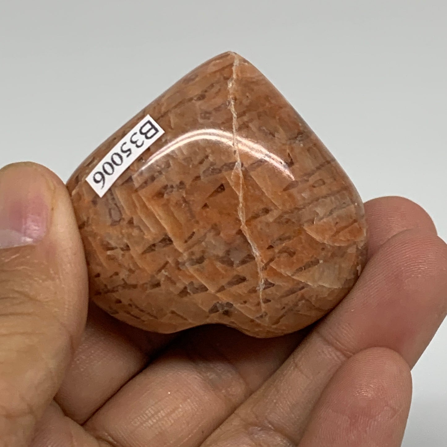 70.8g, 1.8"x2"x1", Peach Moonstone Heart Crystal Polished, B35006