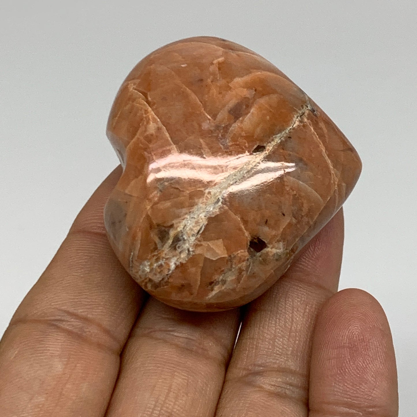 68.9g, 1.7"x1.9"x1", Peach Moonstone Heart Crystal Polished, B35013