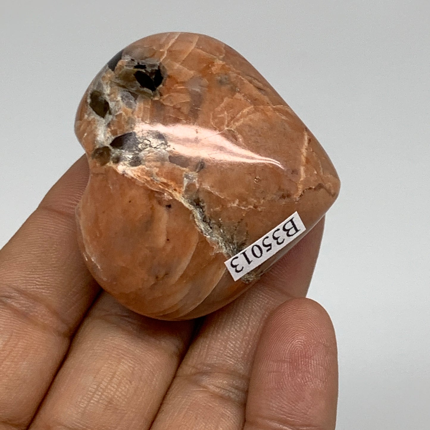 68.9g, 1.7"x1.9"x1", Peach Moonstone Heart Crystal Polished, B35013