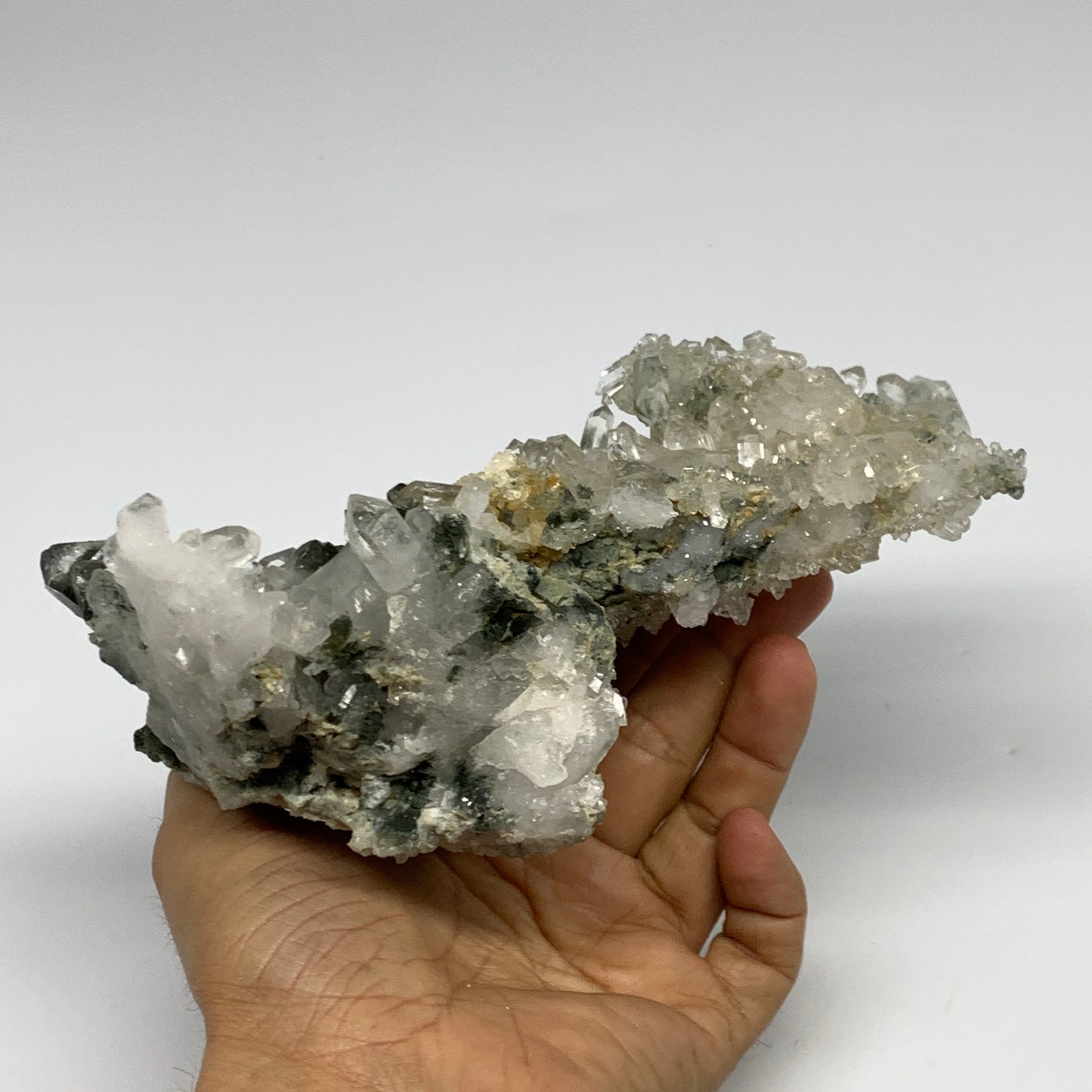 1.92 lbs, 6.7"x4.7"x3.6", Chlorine Quartz Crystal Mineral,Specimen Terminated,B2