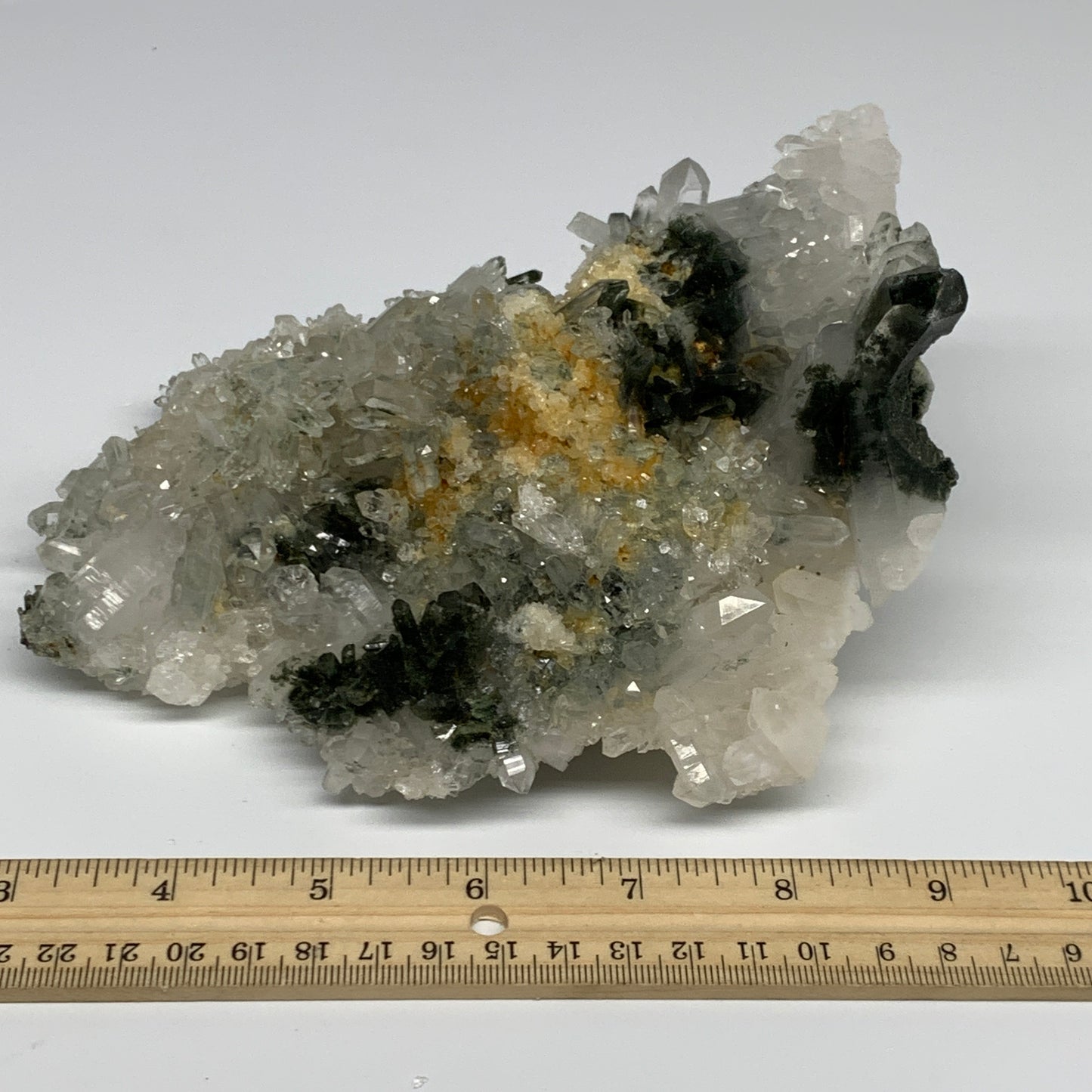 1.92 lbs, 6.7"x4.7"x3.6", Chlorine Quartz Crystal Mineral,Specimen Terminated,B2