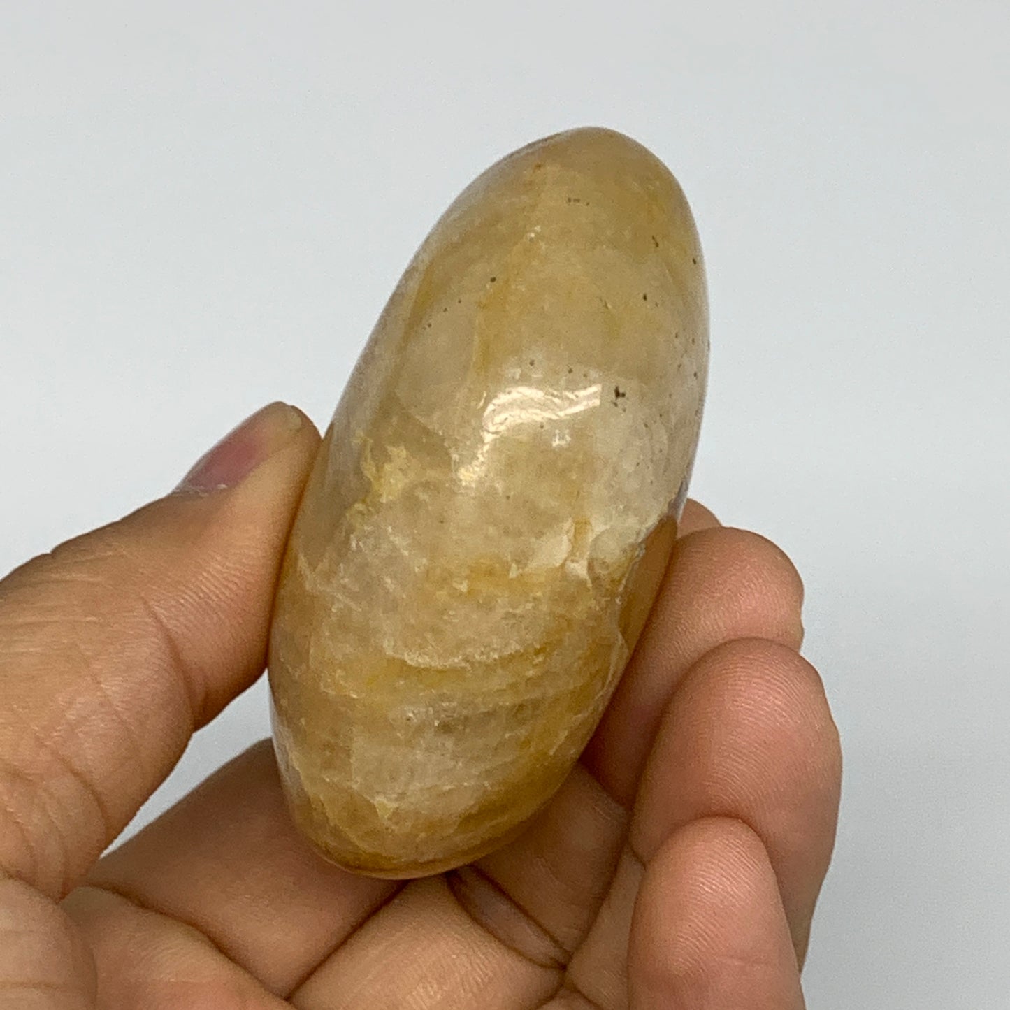 132.1g, 2.4"x1.9"x1.1" Natural Yellow Quartz Palm Stone Healing Quartz, B30819