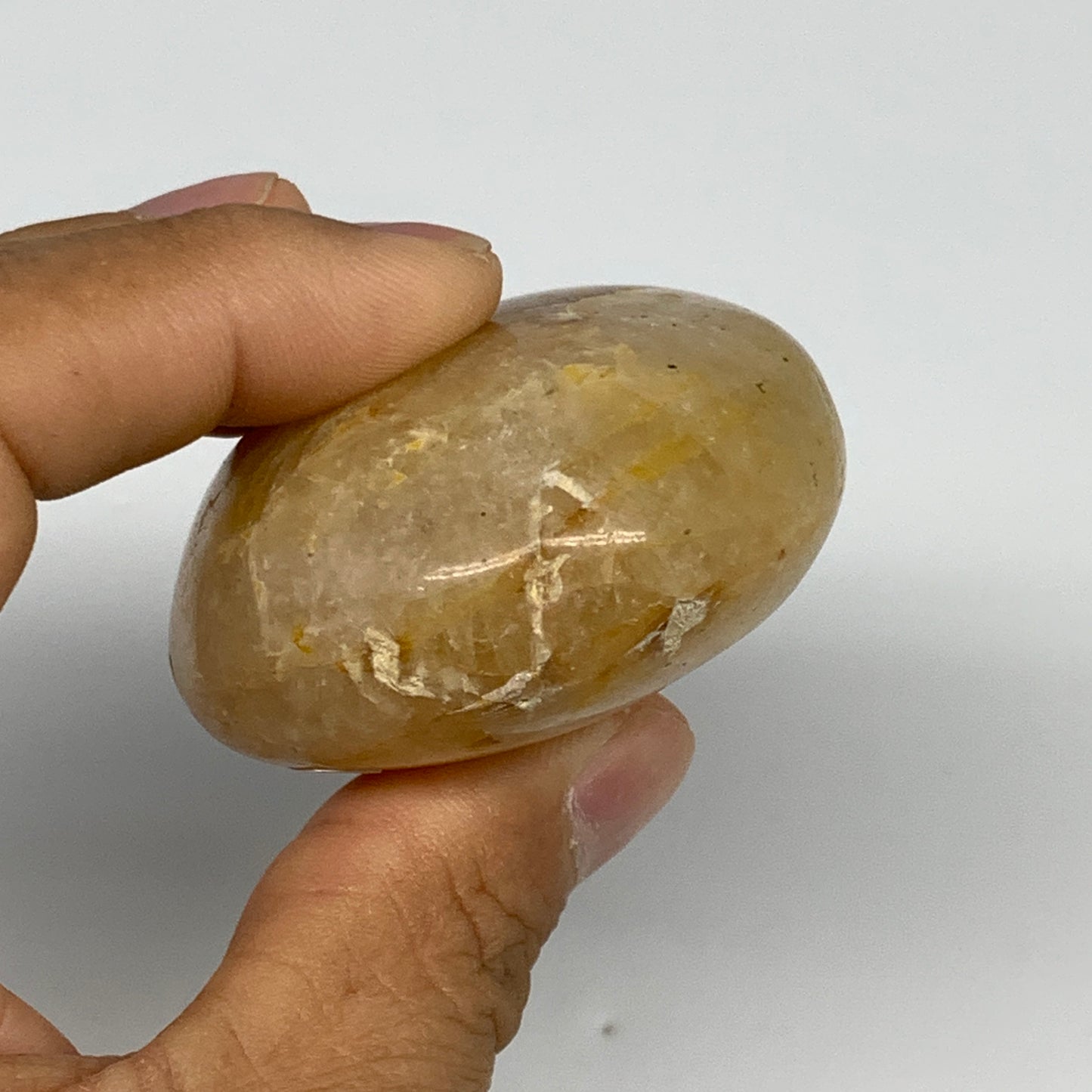132.1g, 2.4"x1.9"x1.1" Natural Yellow Quartz Palm Stone Healing Quartz, B30819