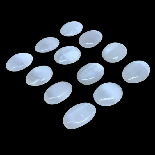 1pc, 2.2"x1.6"x0.7", White Selenite Palmstone Crystal Pillow Reiki, B36289