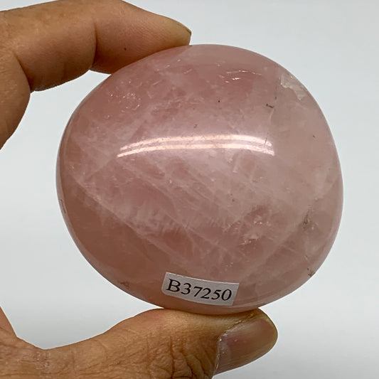 163.2g , 2.3"x2.2"x1.5", Natural Pink Rose Quartz Palm-stone Crystal, B37250