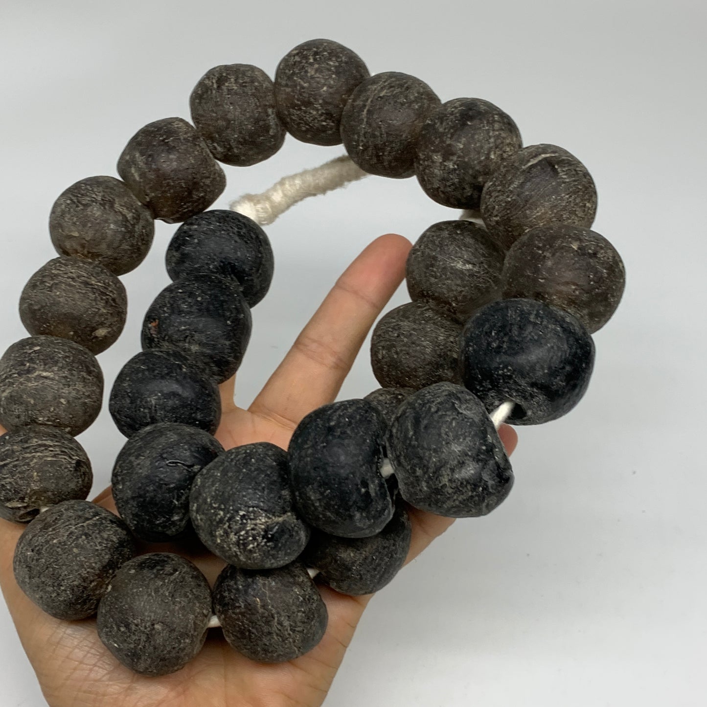 2.1 lbs, 22mm-27mm, 1 Strand, 26 beads, Green Round Sea Glass Beads , B35740