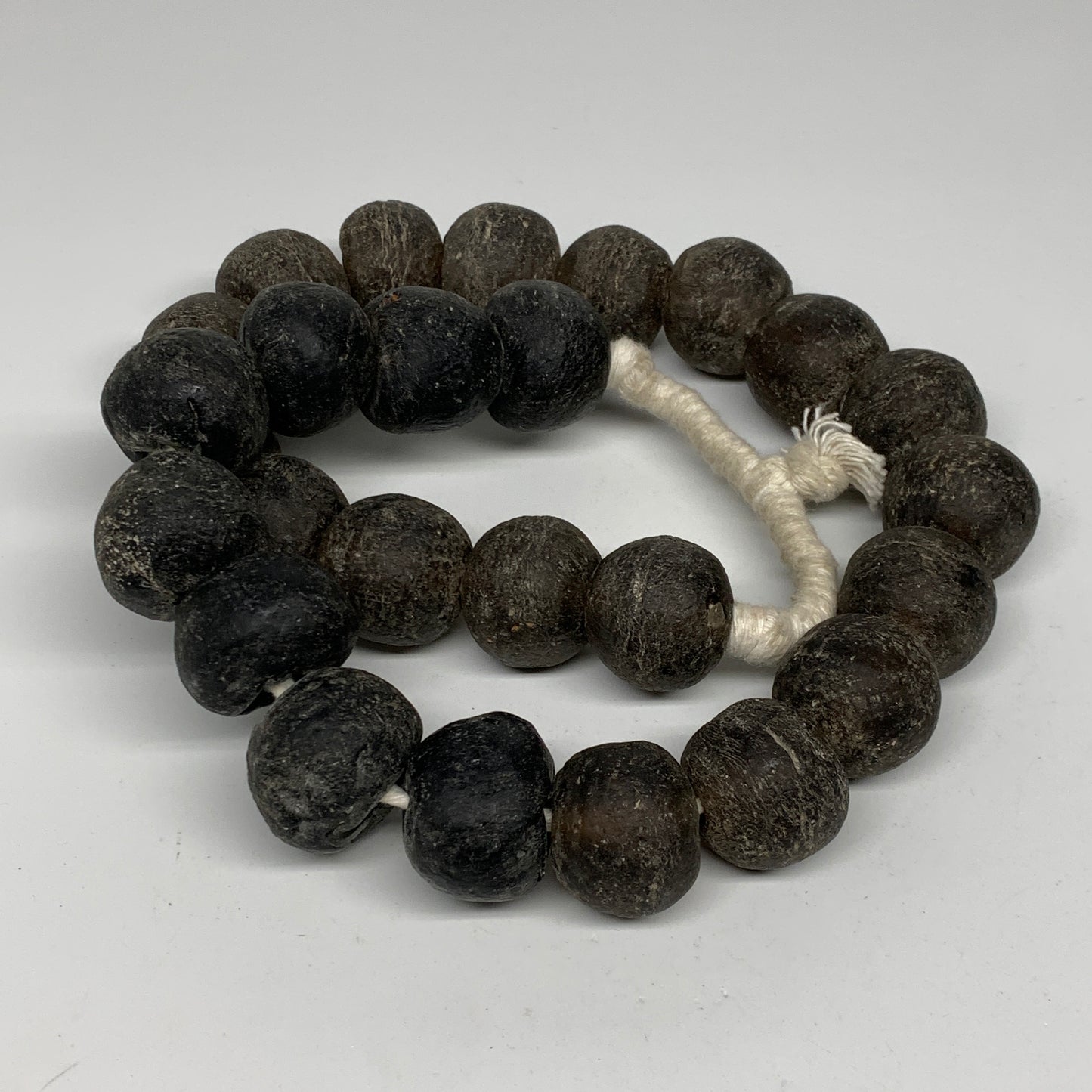 2.1 lbs, 22mm-27mm, 1 Strand, 26 beads, Green Round Sea Glass Beads , B35740