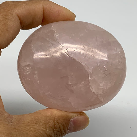 179.9g , 2.6"x2.2"x1.3", Natural Pink Rose Quartz Palm-stone Crystal, B37254