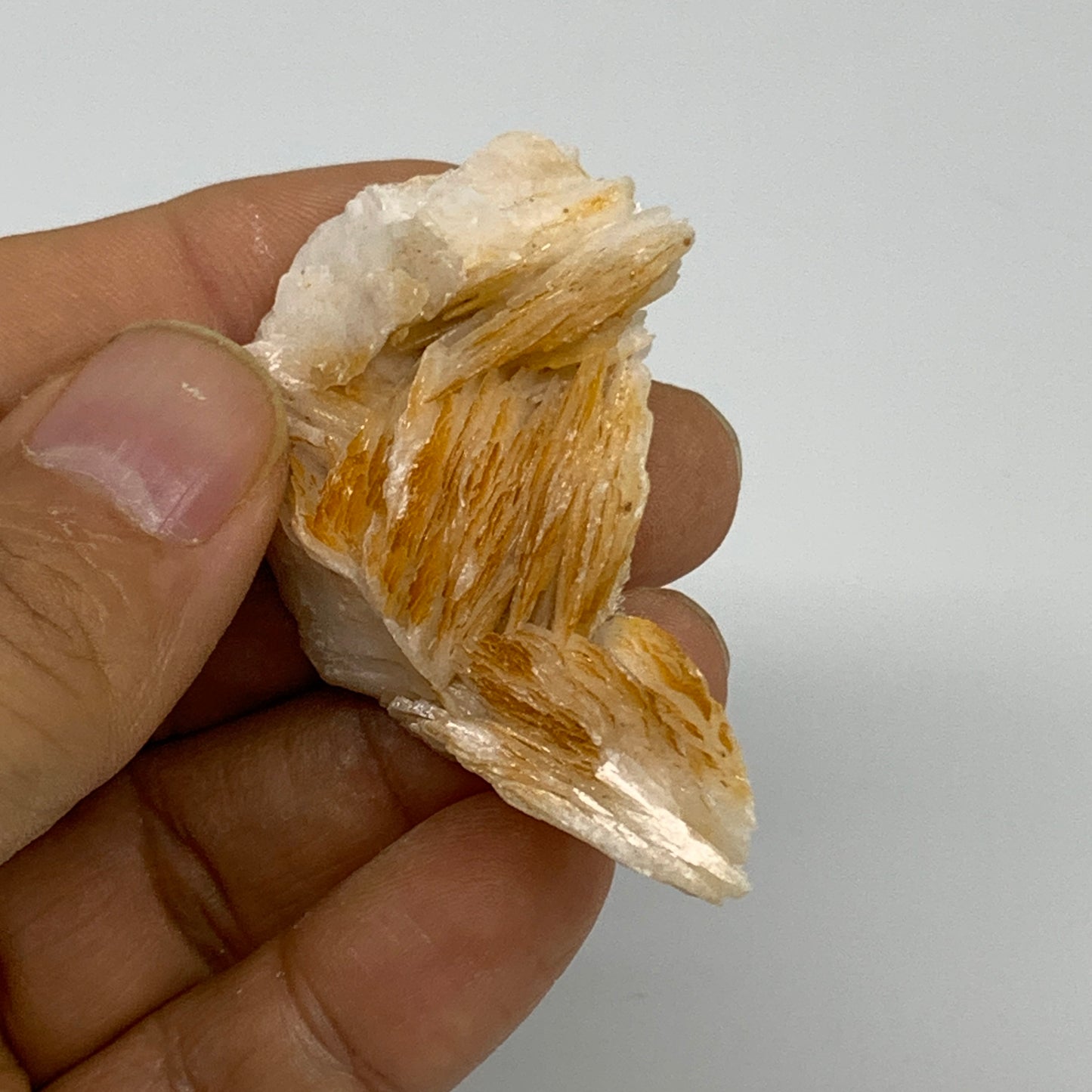 34.7g, 2.1"x1.2x0.7", Natural Golden Barite Mineral Specimen @Morocco, B33599