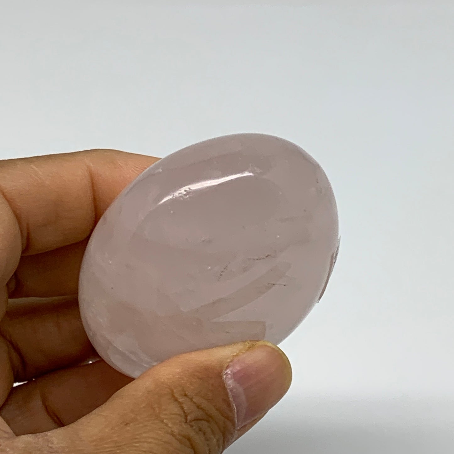 134.7g , 2.4"x1.9"x1.2", Natural Pink Rose Quartz Palm-stone Crystal, B37260