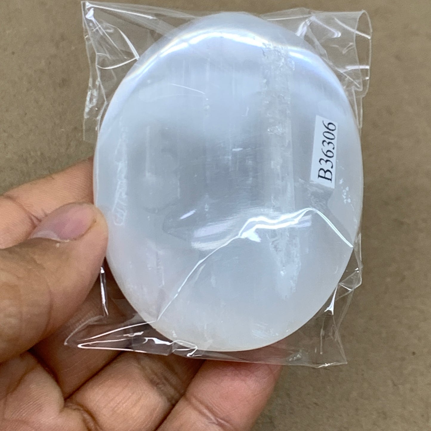 102g, 2.8"x2"x1", White Selenite Palmstone Crystal Pillow Reiki, B36306