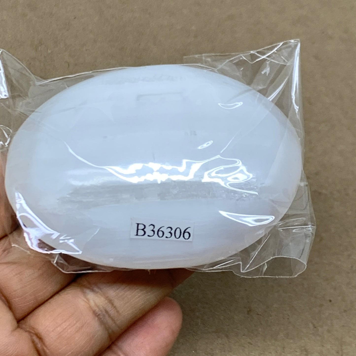 102g, 2.8"x2"x1", White Selenite Palmstone Crystal Pillow Reiki, B36306