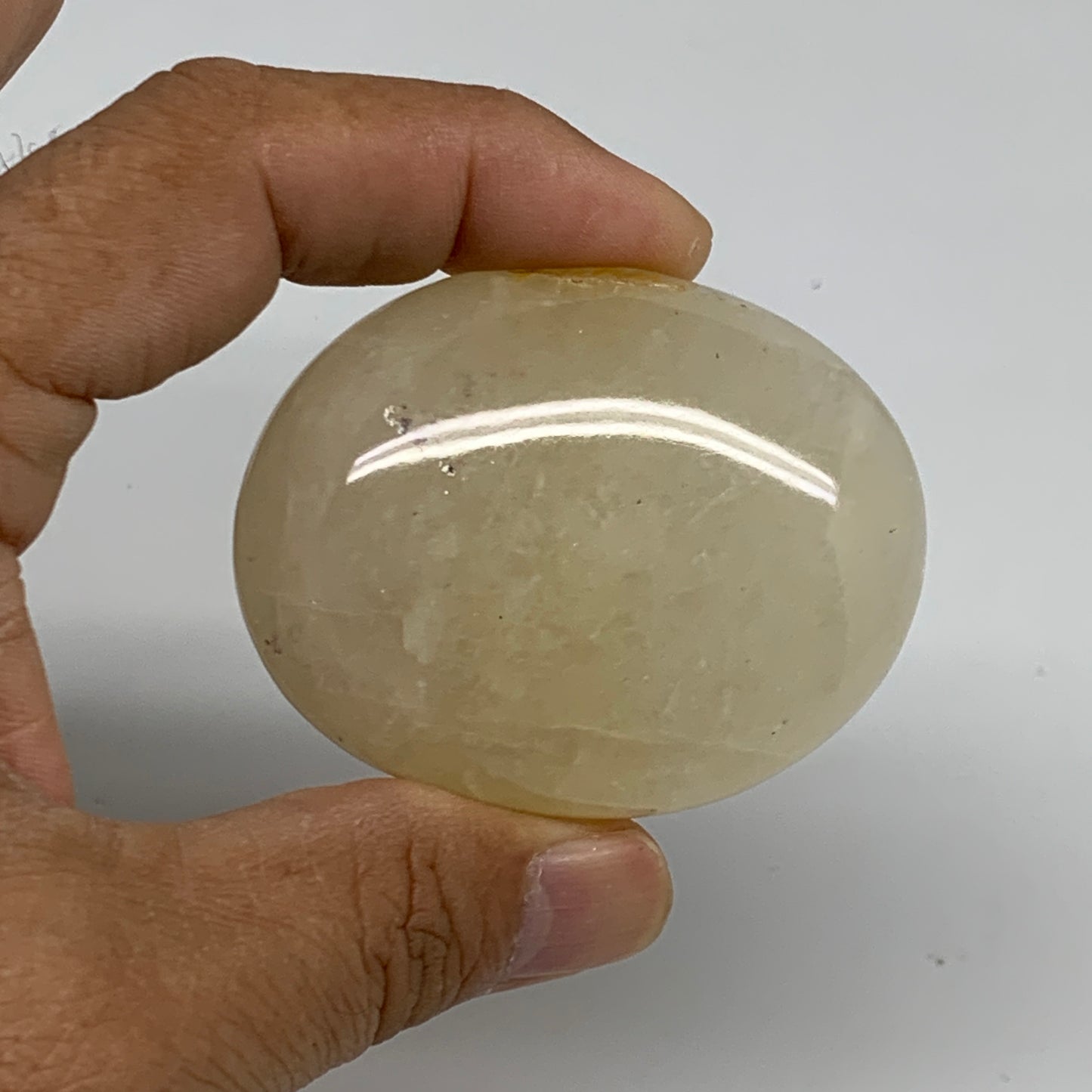 87.1g, 2.2"x1.8"x0.9", Yellow Aventurine Palm-Stone Crystal Stone, B35039
