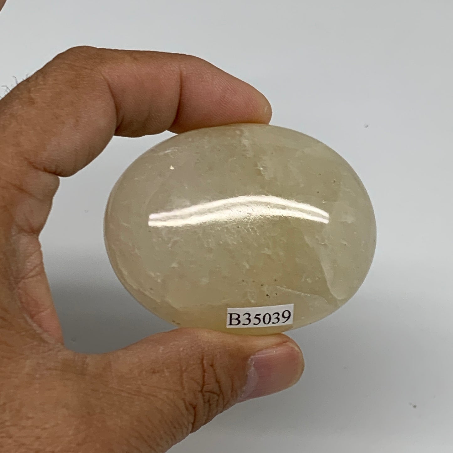 87.1g, 2.2"x1.8"x0.9", Yellow Aventurine Palm-Stone Crystal Stone, B35039