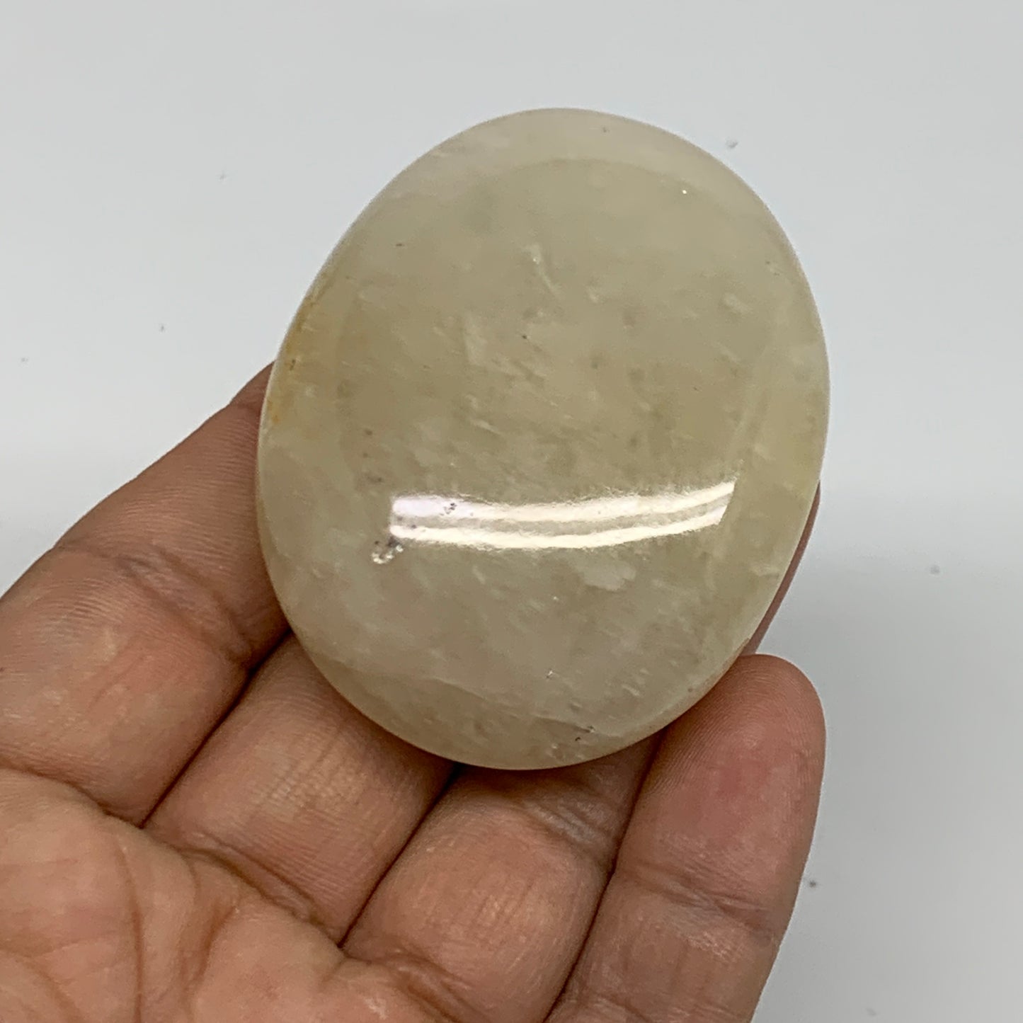 87.1g, 2.2"x1.8"x0.9", Yellow Aventurine Palm-Stone Crystal Stone, B35039