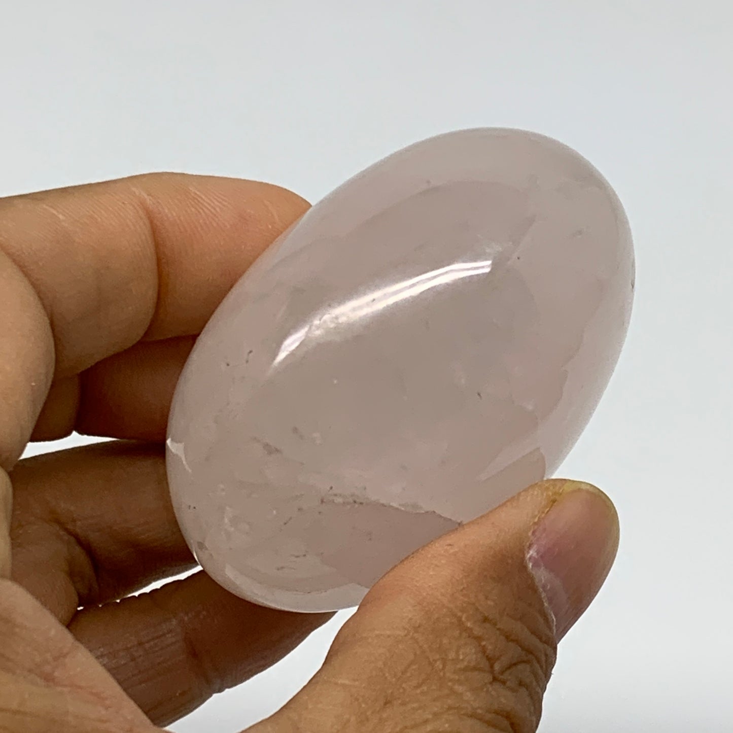 127.7g , 2.2"x1.8"x1.3", Natural Pink Rose Quartz Palm-stone Crystal, B37264