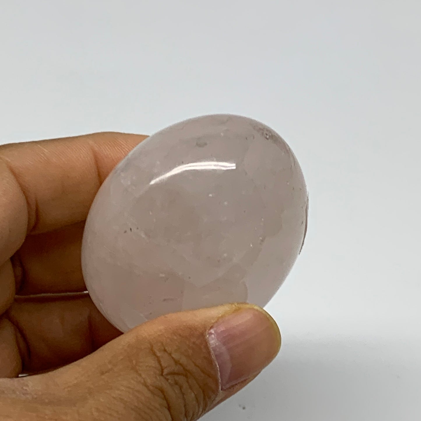 127.7g , 2.2"x1.8"x1.3", Natural Pink Rose Quartz Palm-stone Crystal, B37264