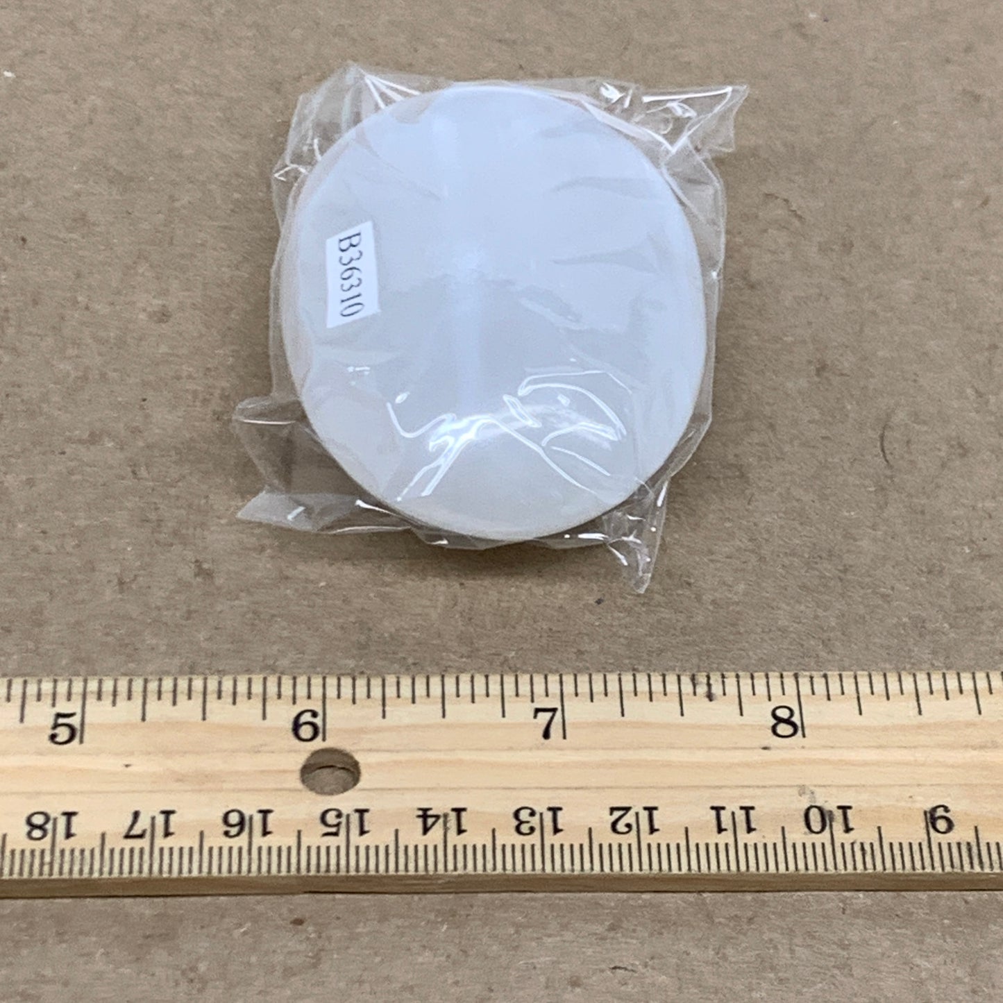 98g, 2.7"x1.9"x1", White Selenite Palmstone Crystal Pillow Reiki, B36310