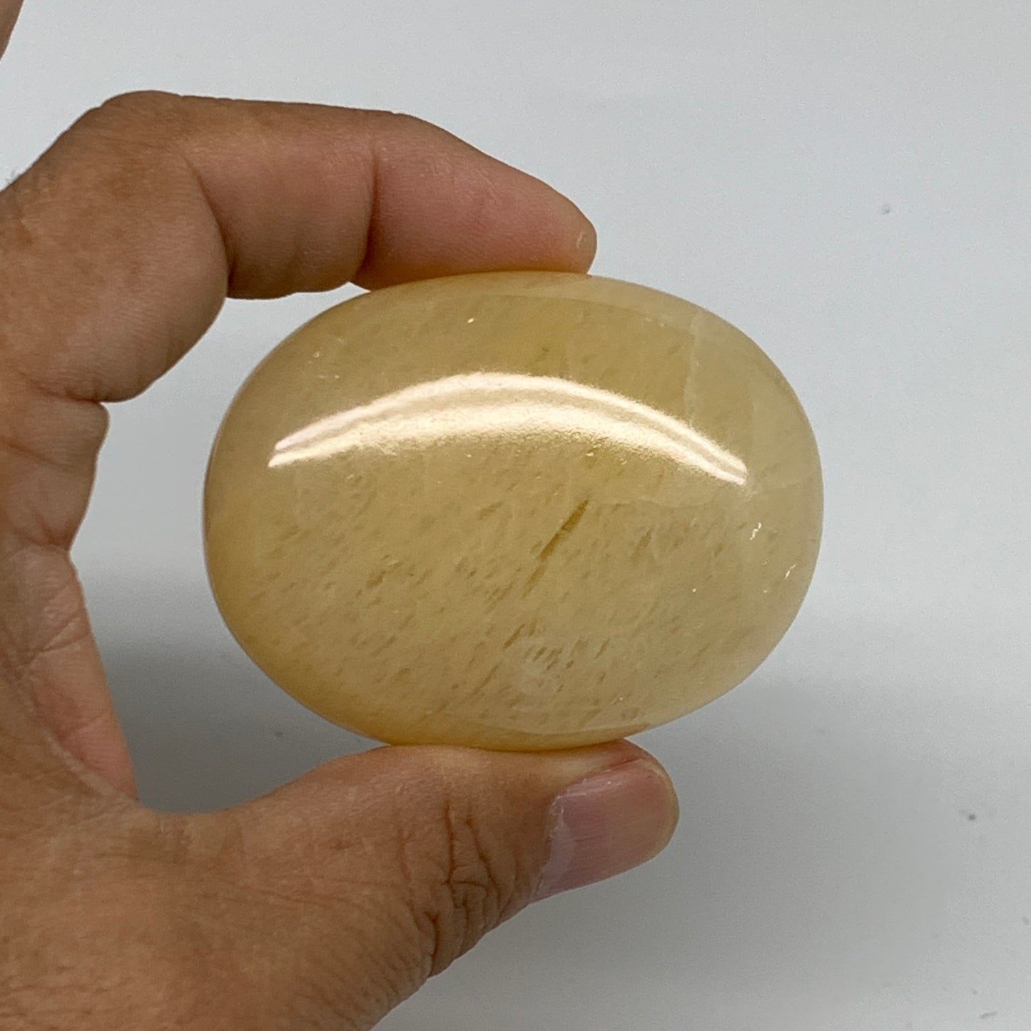 83.4g, 2.2"x1.7"x0.8", Yellow Aventurine Palm-Stone Crystal Stone, B35040