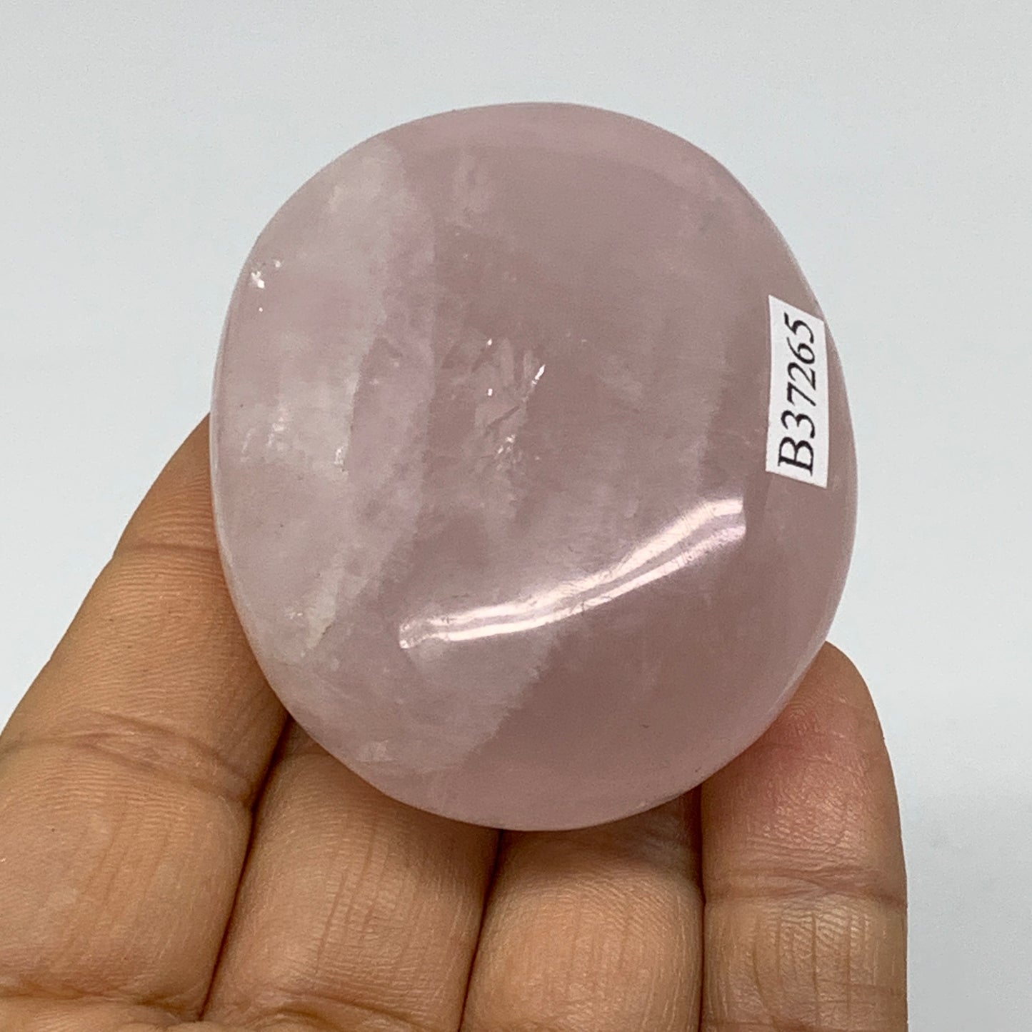 102.6g , 2.3"x1.9"x0.9", Natural Pink Rose Quartz Palm-stone Crystal, B37265