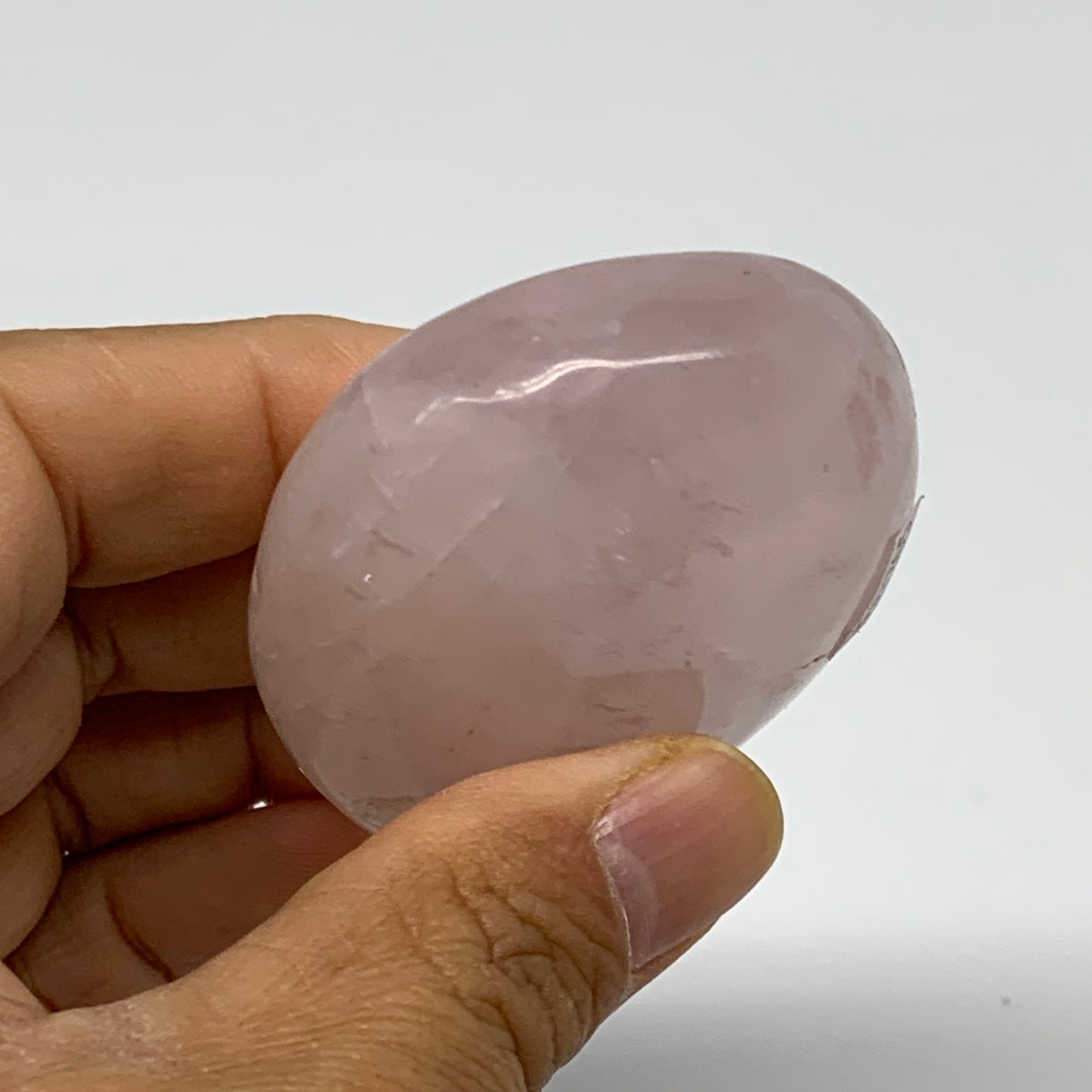 102.6g , 2.3"x1.9"x0.9", Natural Pink Rose Quartz Palm-stone Crystal, B37265